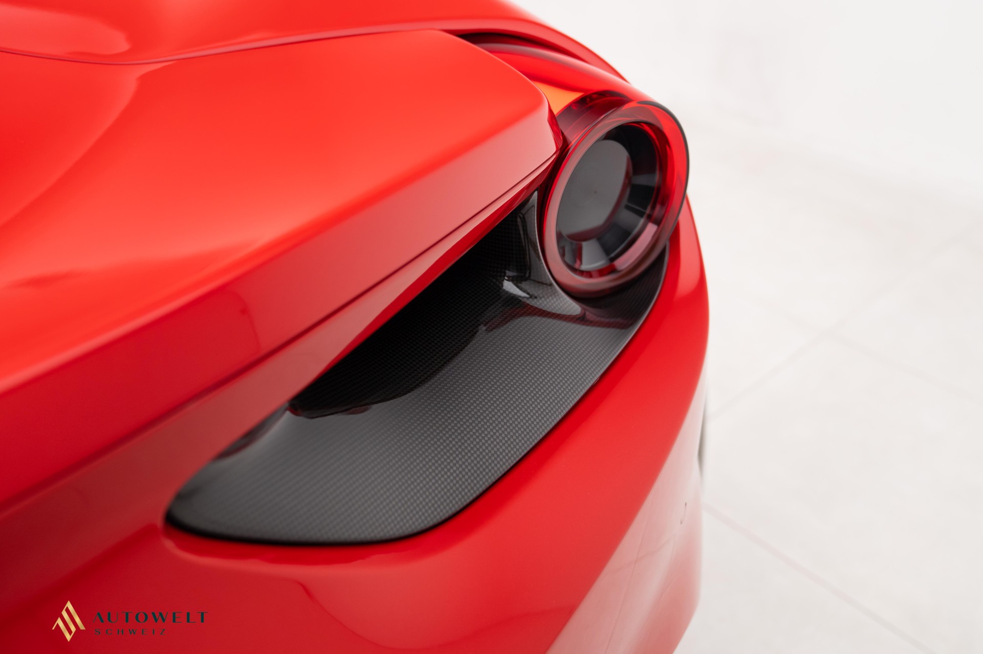 FERRARI 488 GTB 3.9 V8-image-12
