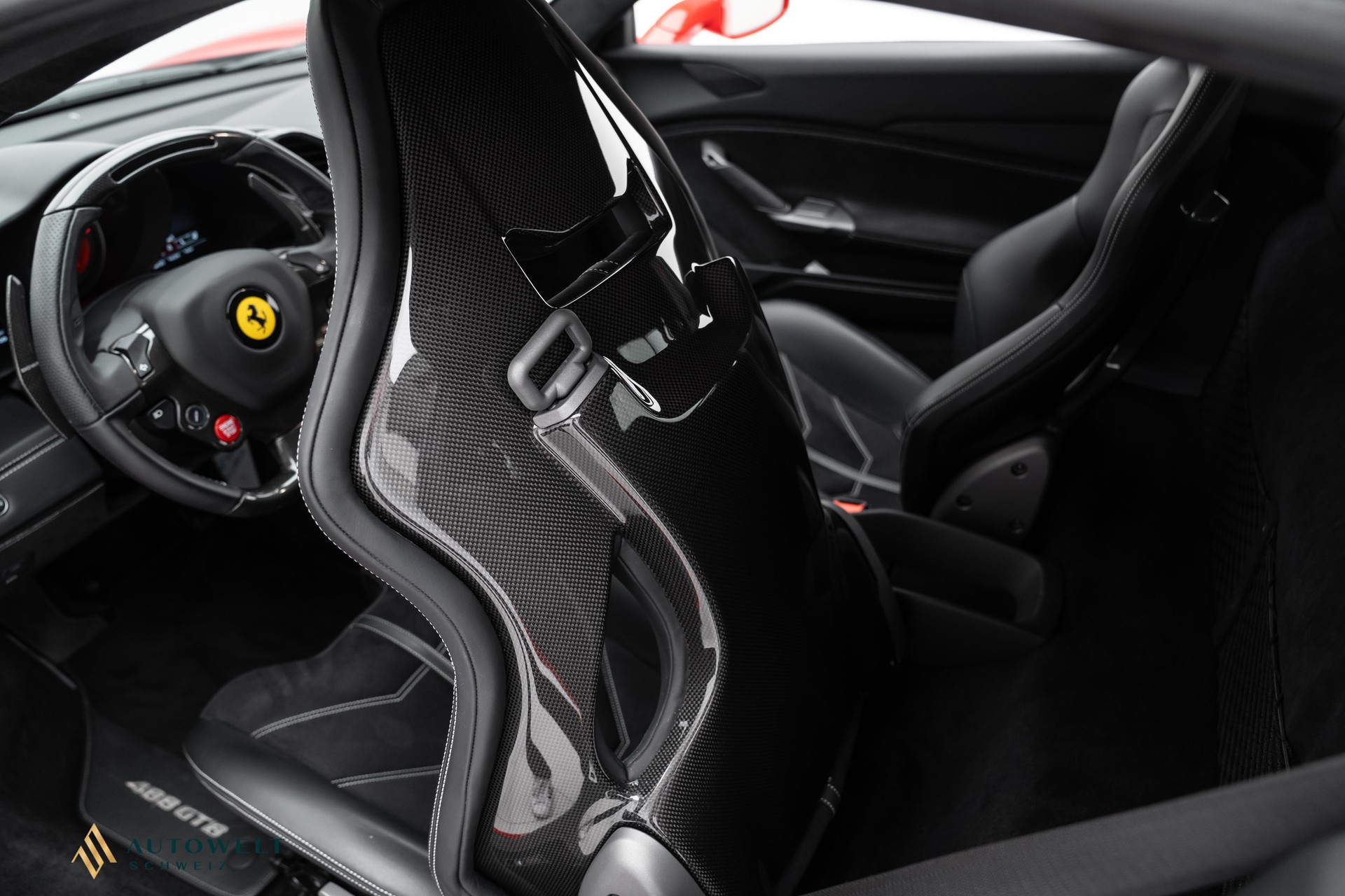 FERRARI 488 GTB 3.9 V8-image-10