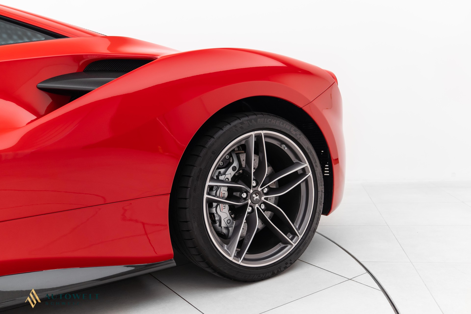 FERRARI 488 GTB 3.9 V8-image-13