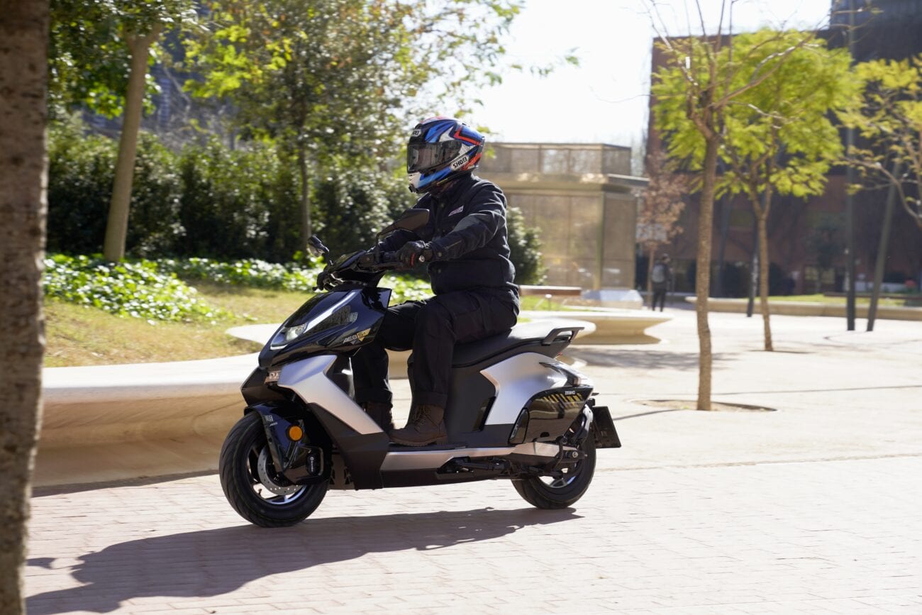 E-SCOOTER ZEEHO AE6+-image-3