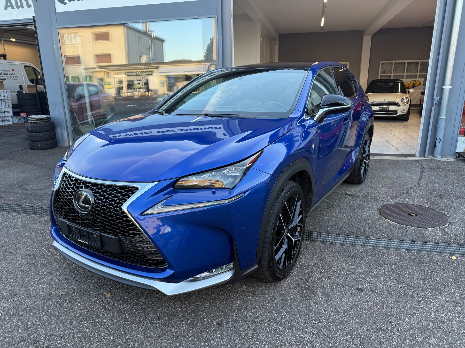 LEXUS NX 200t F-Sport AWD Automatic-showroom-element-2