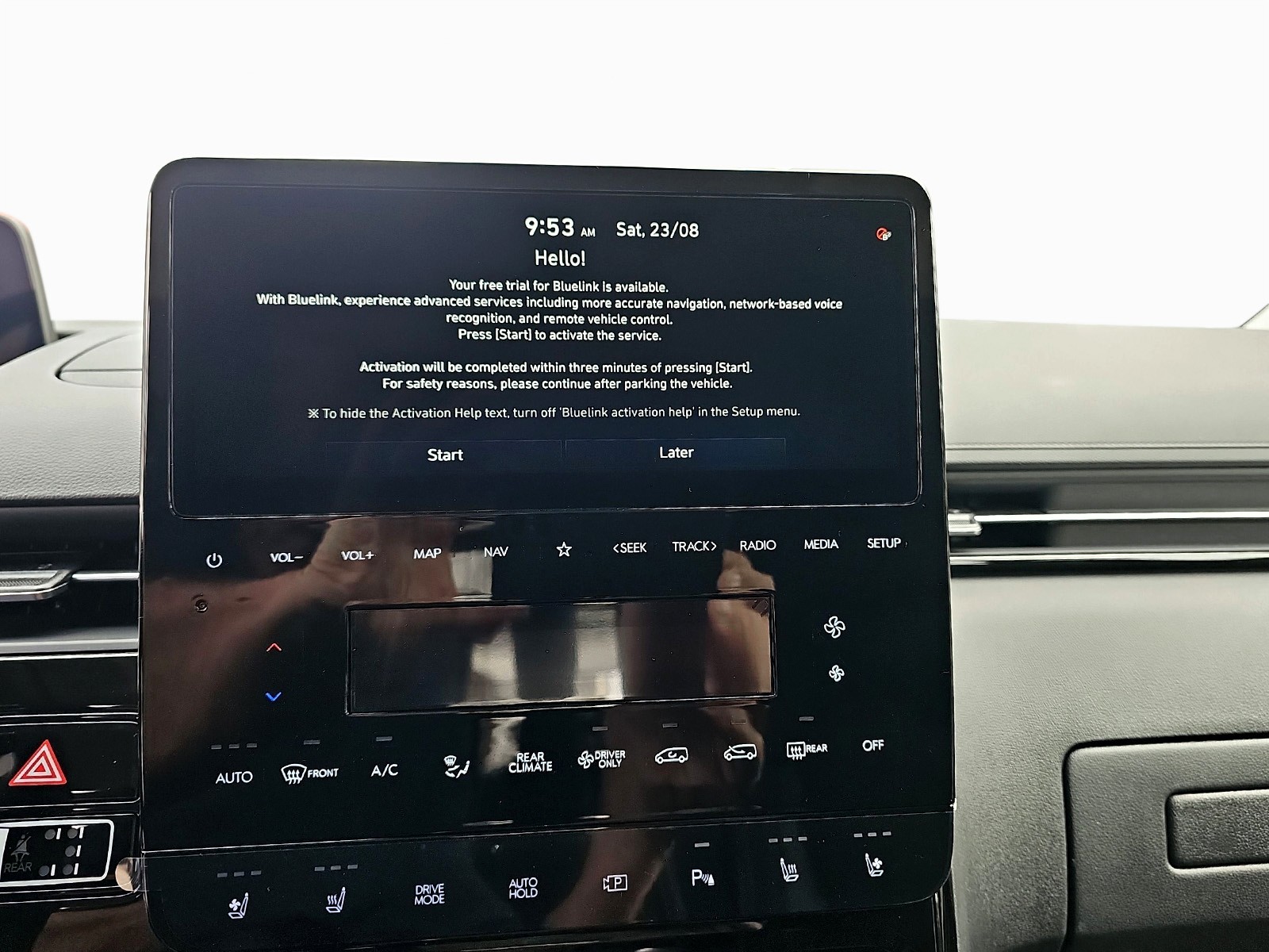 HYUNDAI Staria Premium 1.6 T-GDi HEV Vertex A-image-14