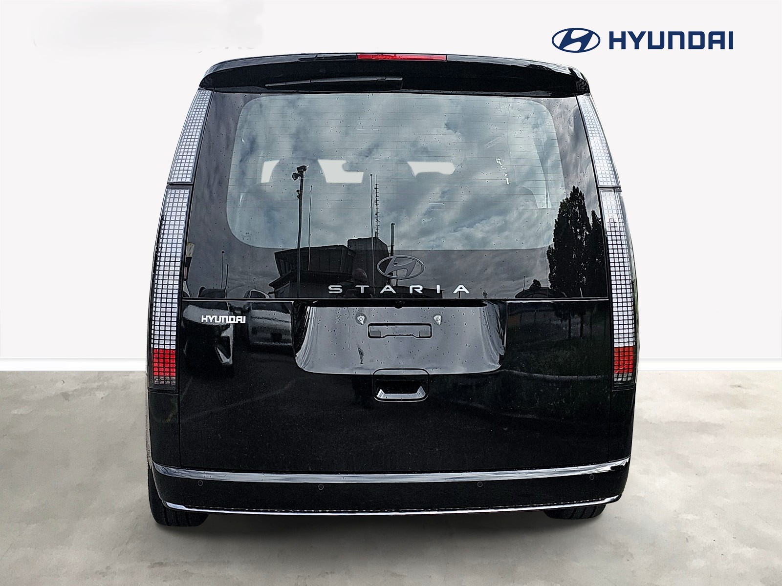 HYUNDAI Staria Premium 1.6 T-GDi HEV Vertex A-image-8