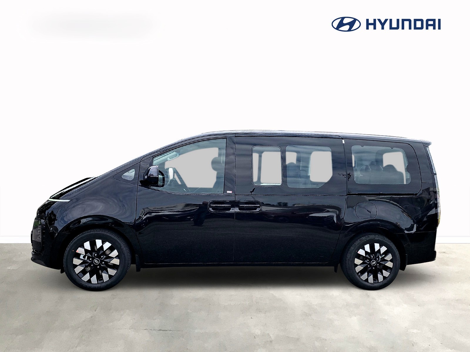 HYUNDAI Staria Premium 1.6 T-GDi HEV Vertex A-showroom-element-1