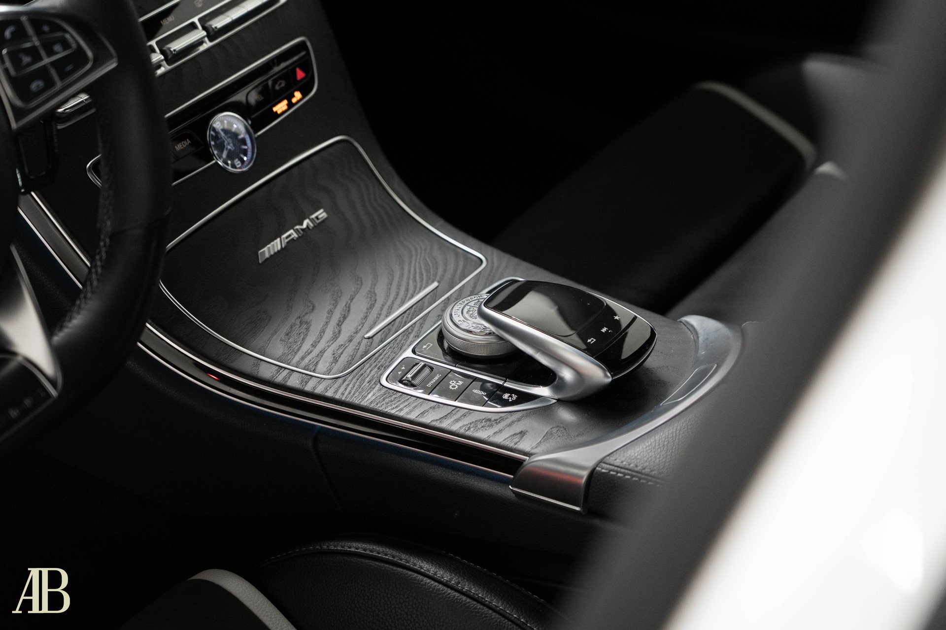 MERCEDES-BENZ C 63 S AMG-image-11