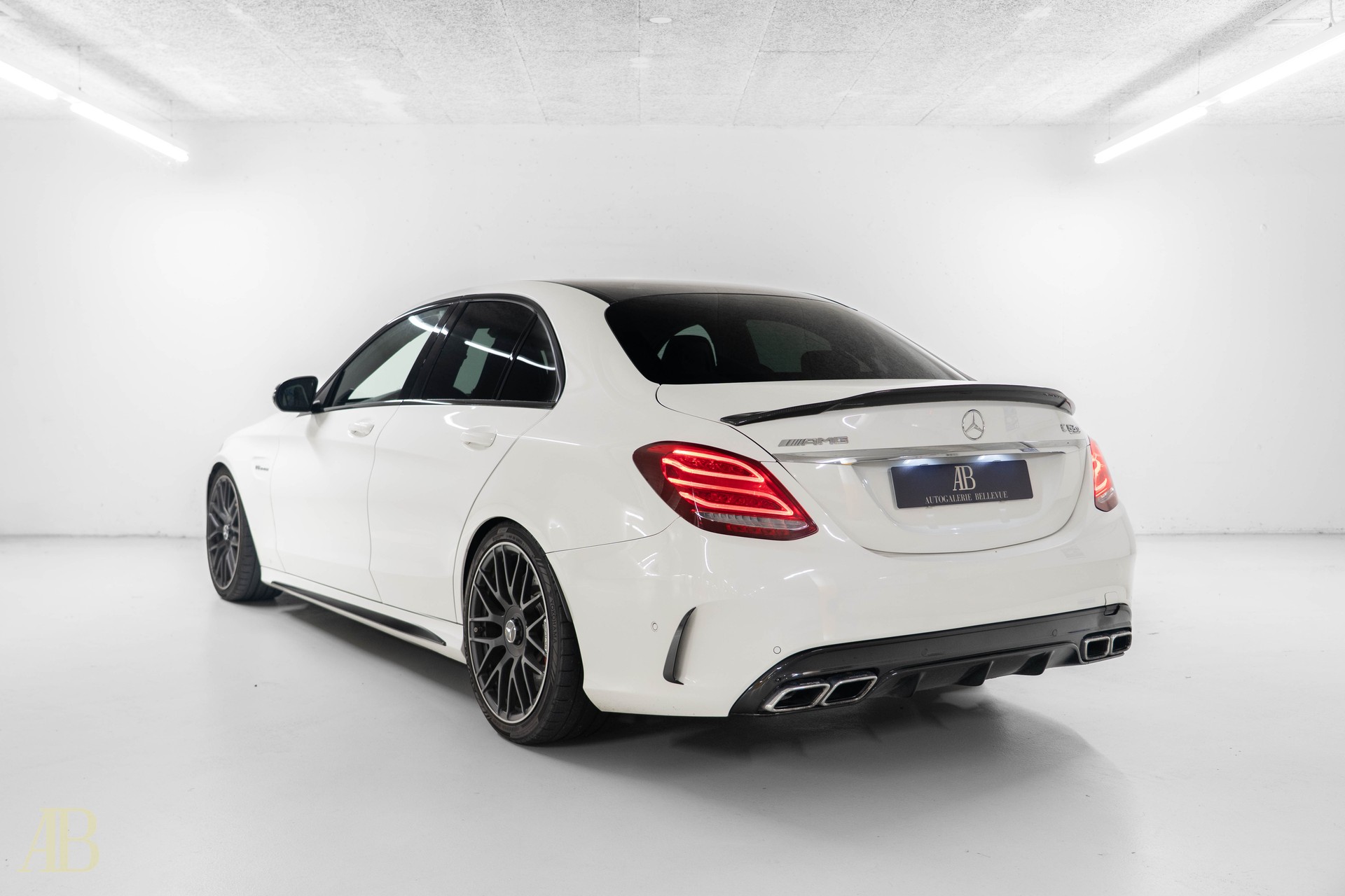 MERCEDES-BENZ C 63 S AMG-image-4