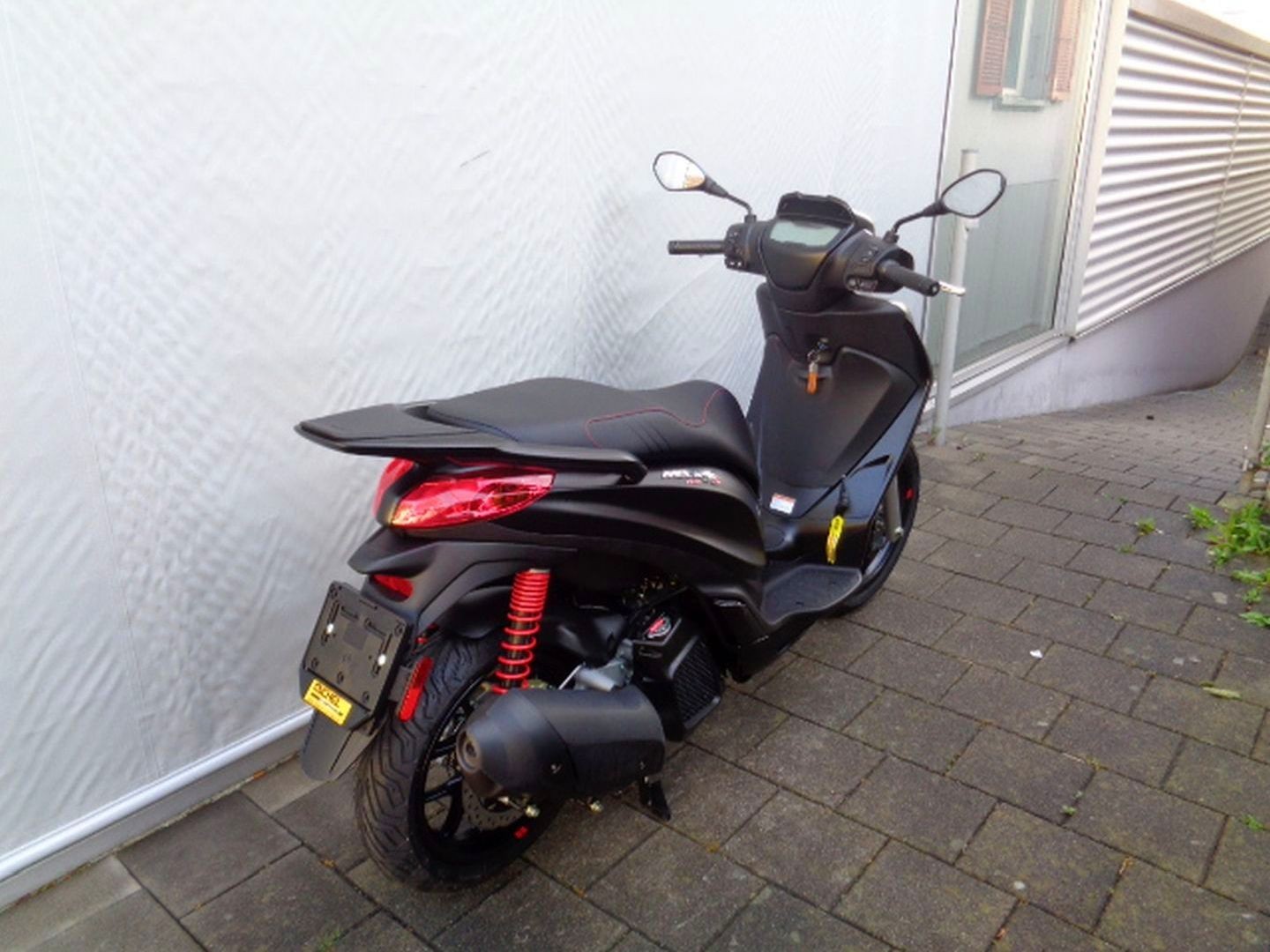 PIAGGIO MEDLEY SPORT 125 RST ABS-image-3