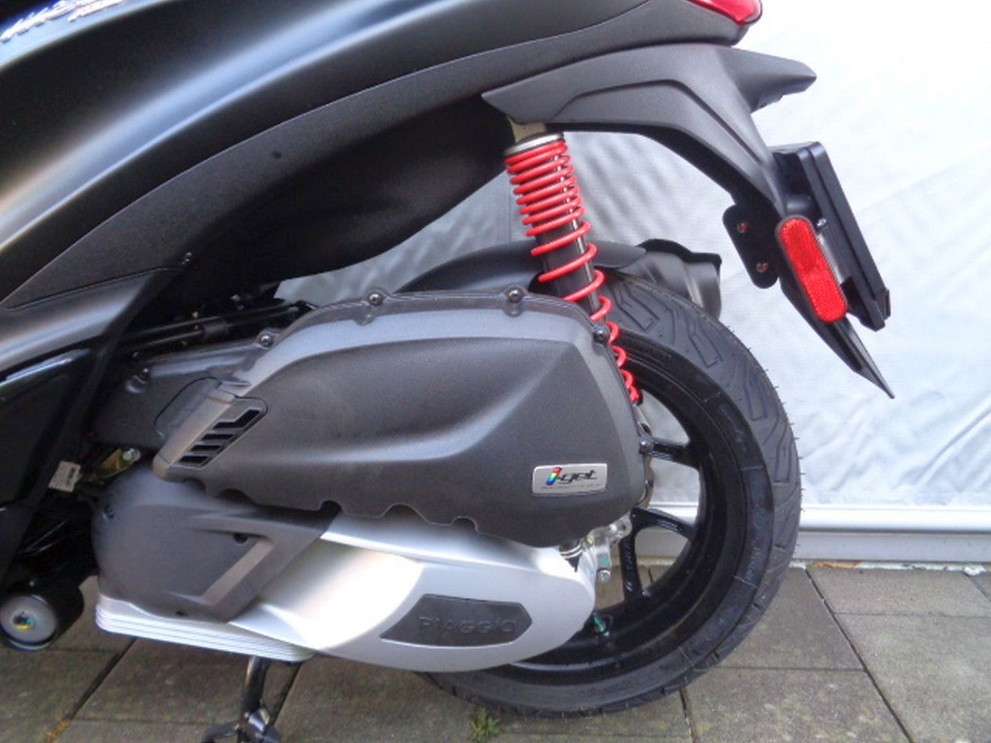 PIAGGIO MEDLEY SPORT 125 RST ABS-image-9