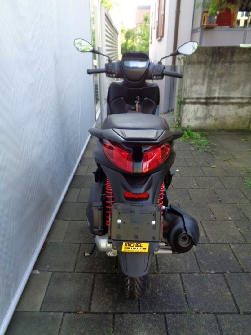 PIAGGIO MEDLEY SPORT 125 RST ABS-image-4