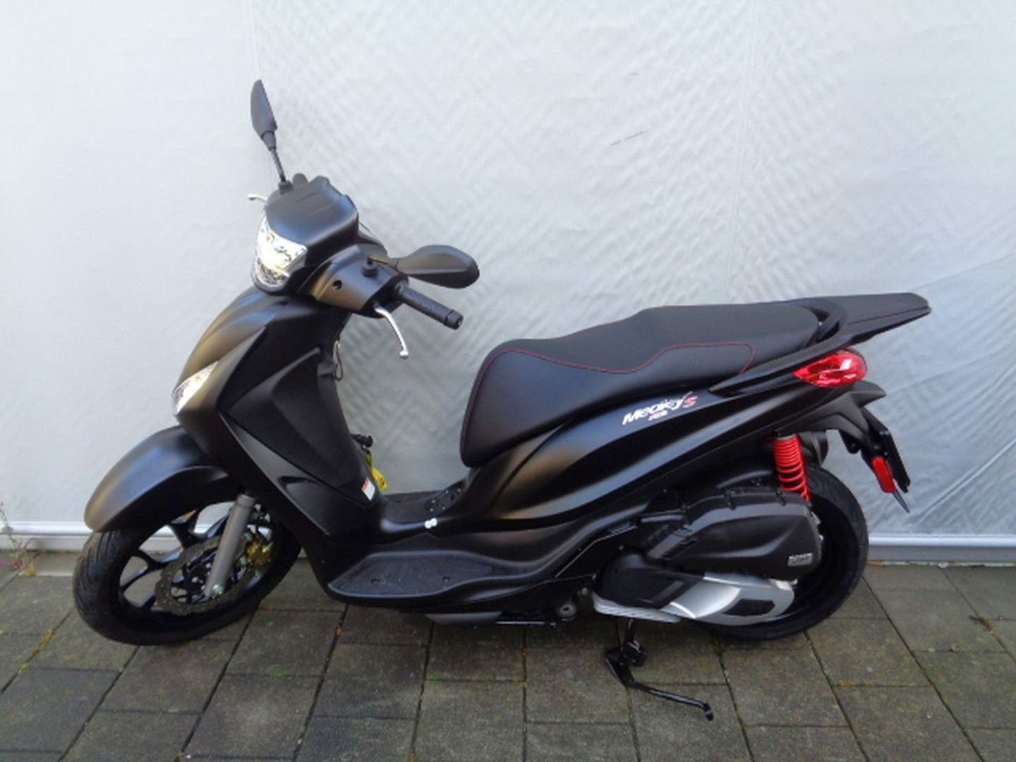 PIAGGIO MEDLEY SPORT 125 RST ABS