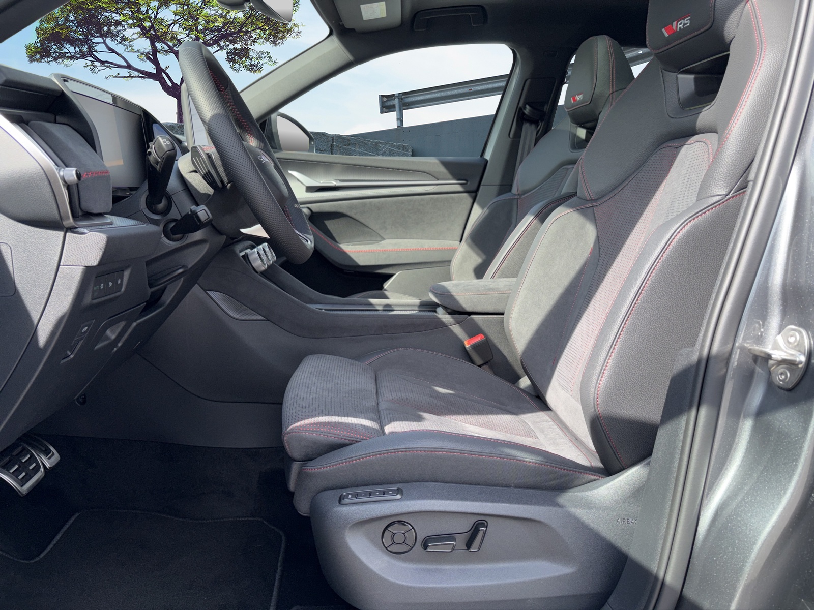 SKODA Kodiaq 2.0 TSI RS 4x4-image-6