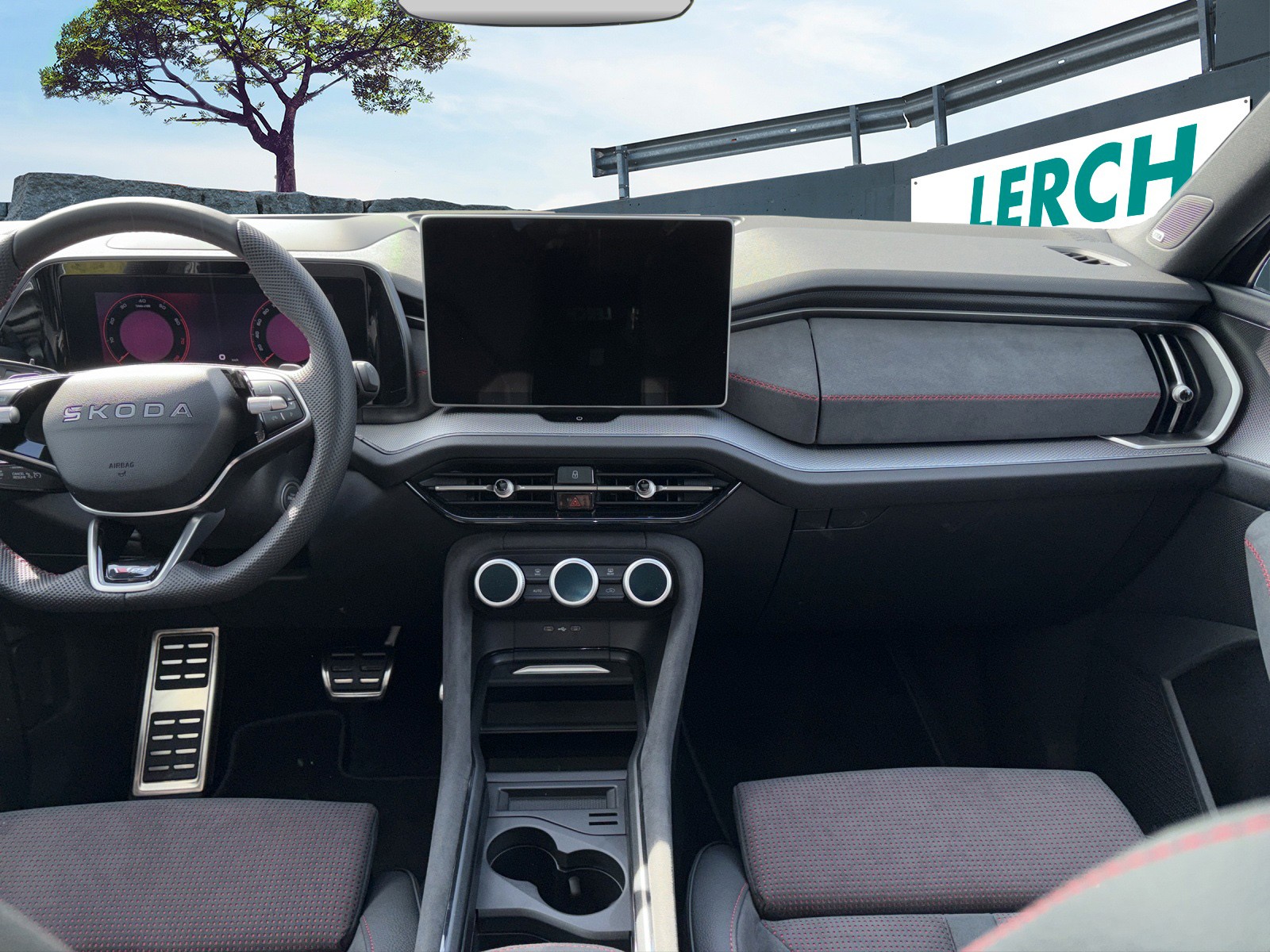 SKODA Kodiaq 2.0 TSI RS 4x4-image-9