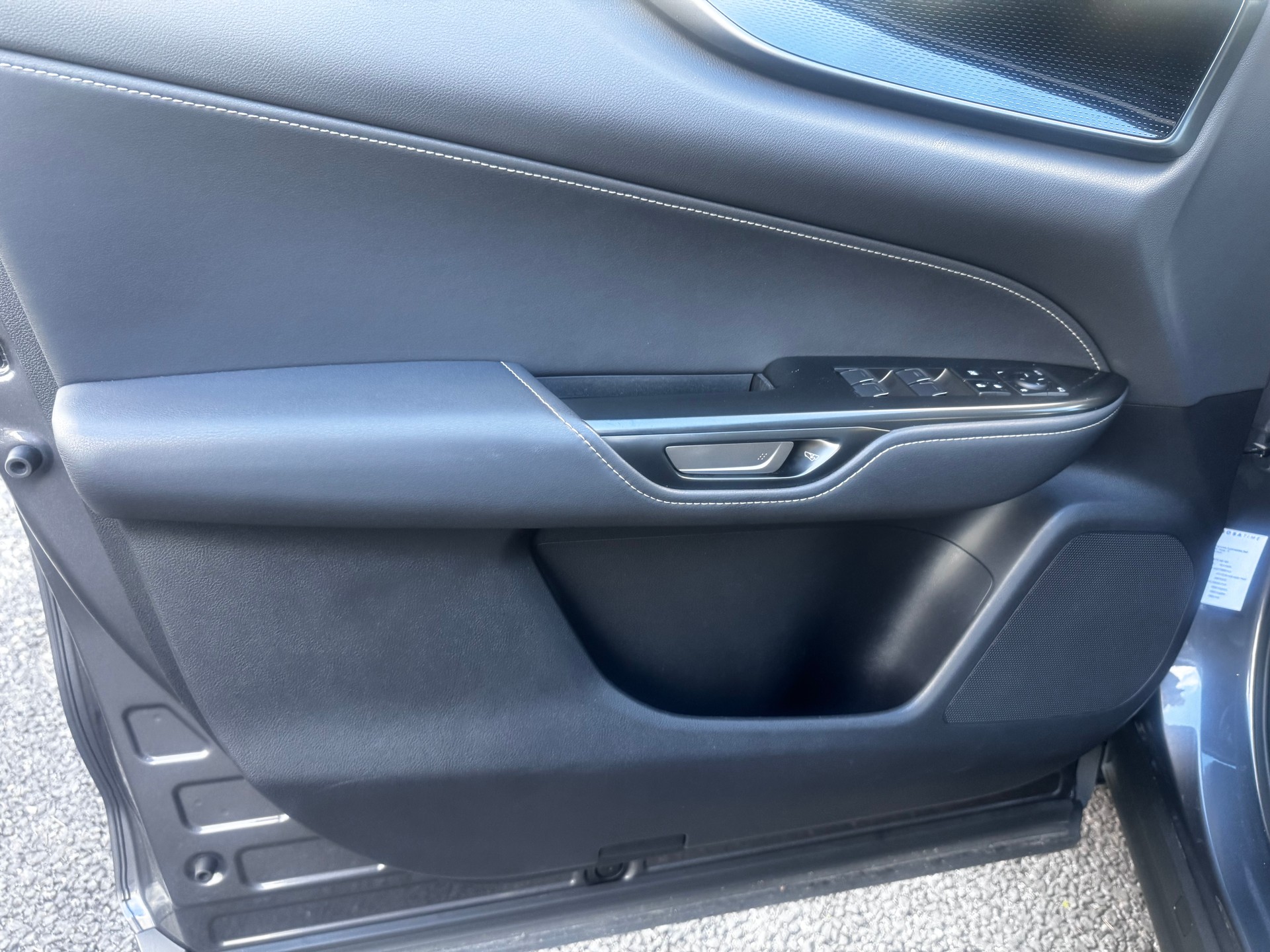LEXUS NX 350h FWD Impression-image-4
