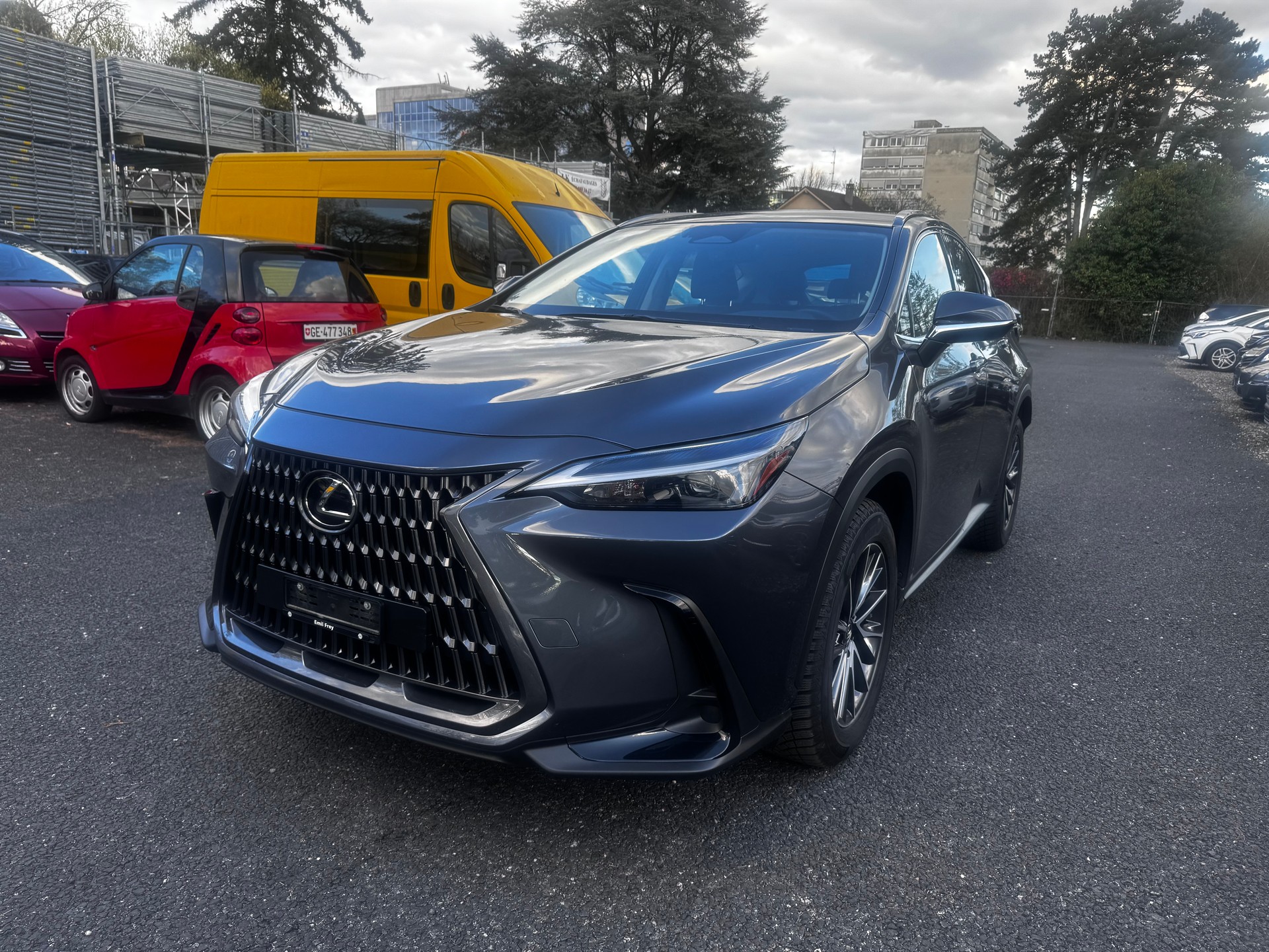 LEXUS NX 350h FWD Impression-image-2