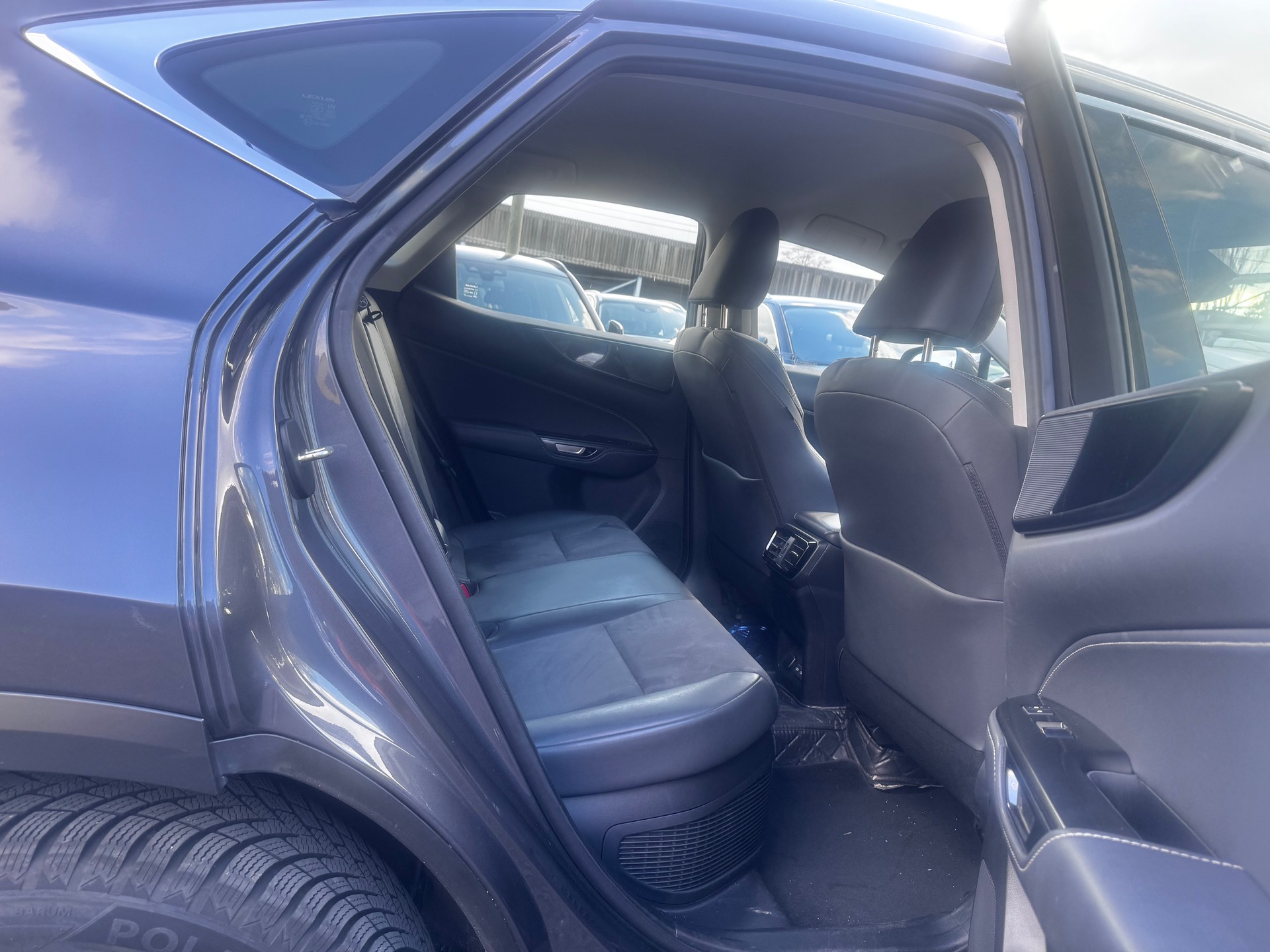 LEXUS NX 350h FWD Impression-image-10