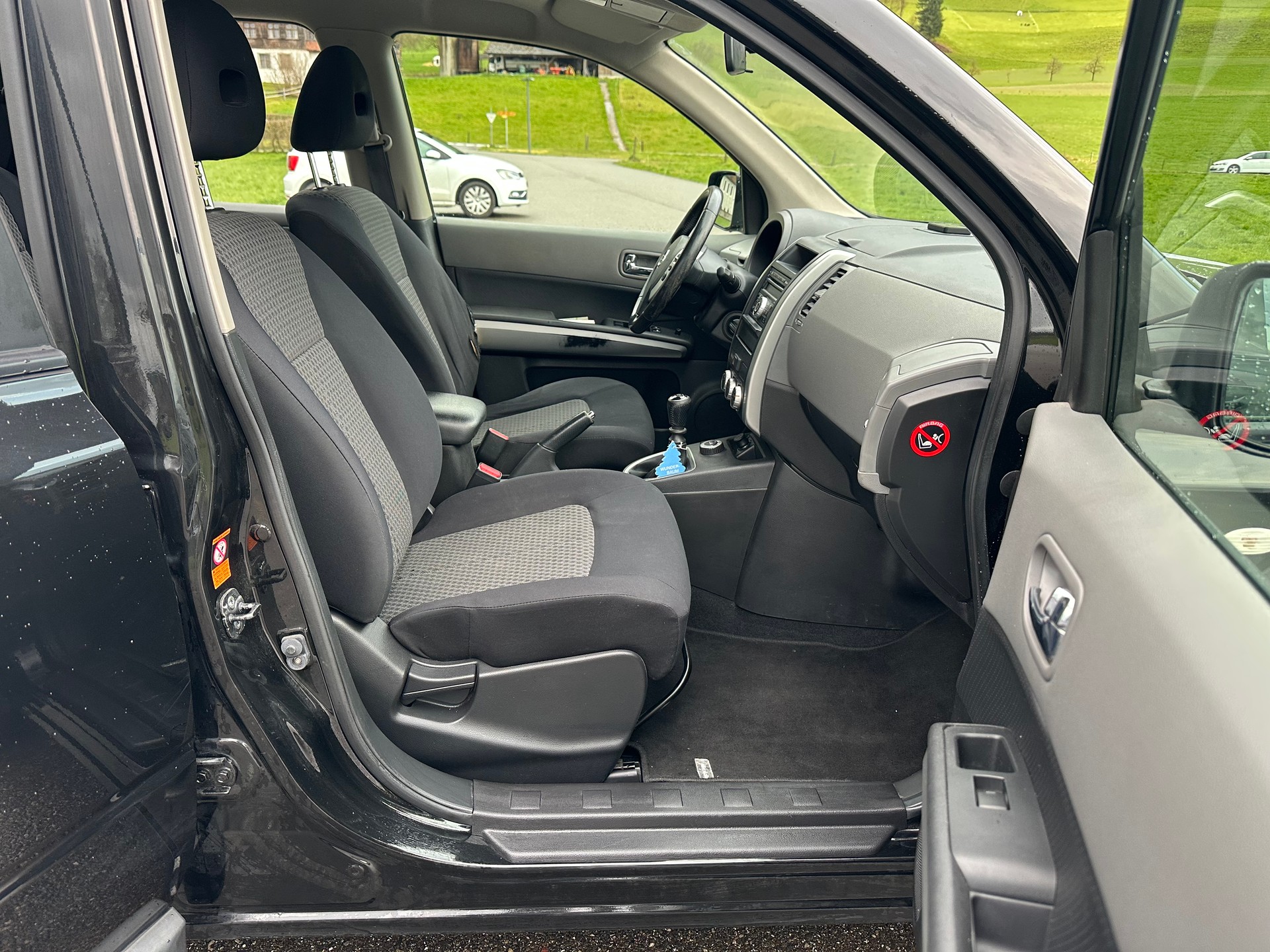 NISSAN X-Trail 2.0 dCi 16V LE-image-10