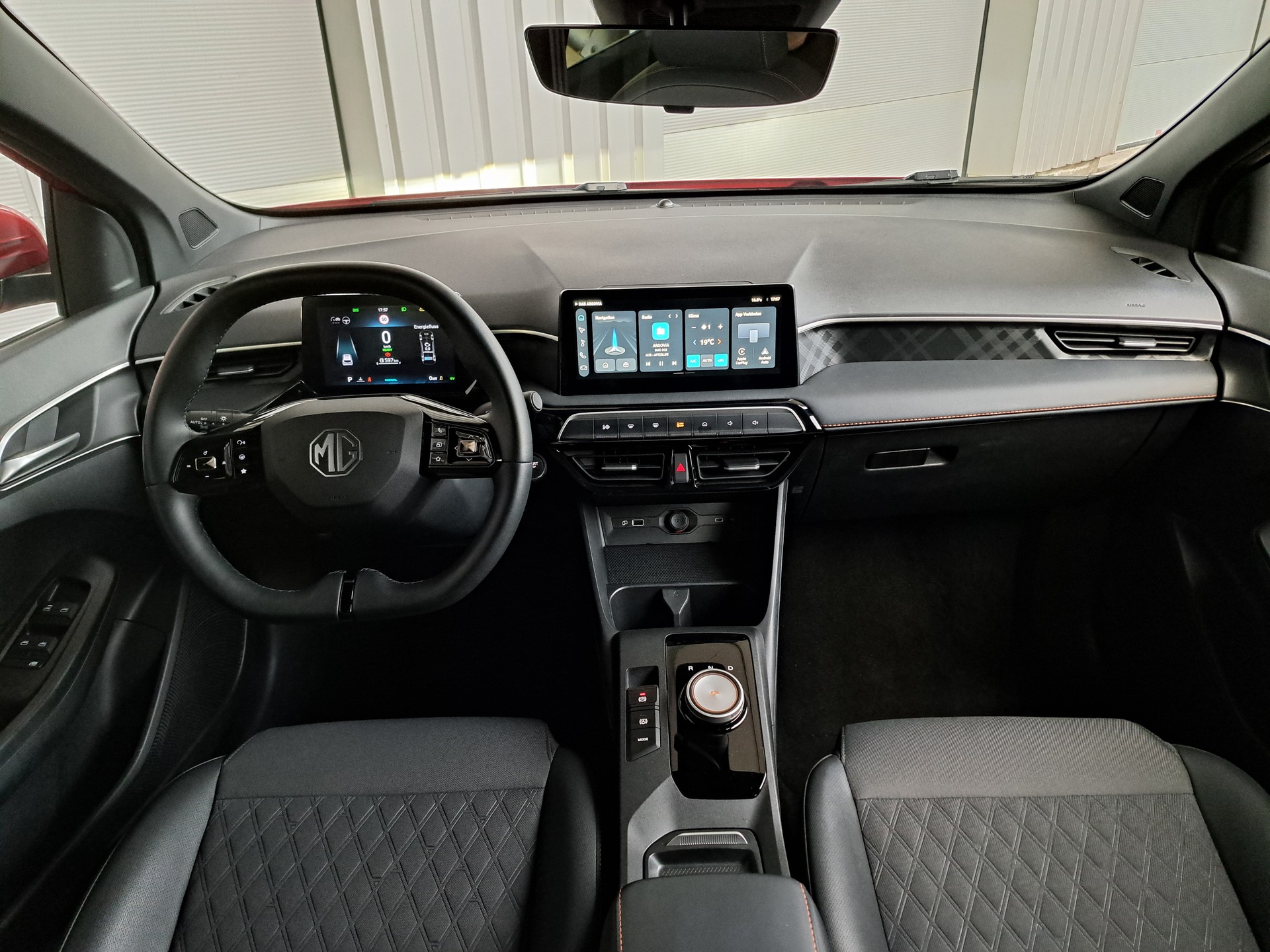 MG 3 1.5 Hybrid Luxury Aut.-image-8