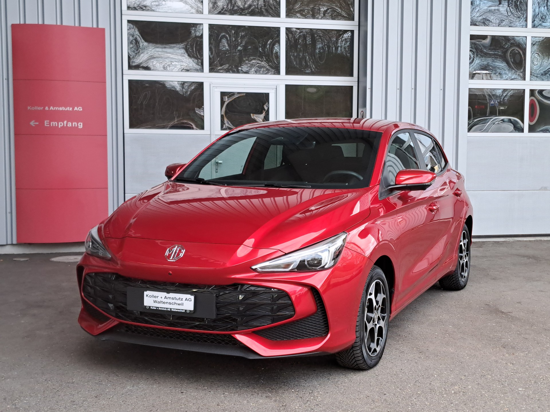 MG 3 1.5 Hybrid Luxury Aut.-image-1