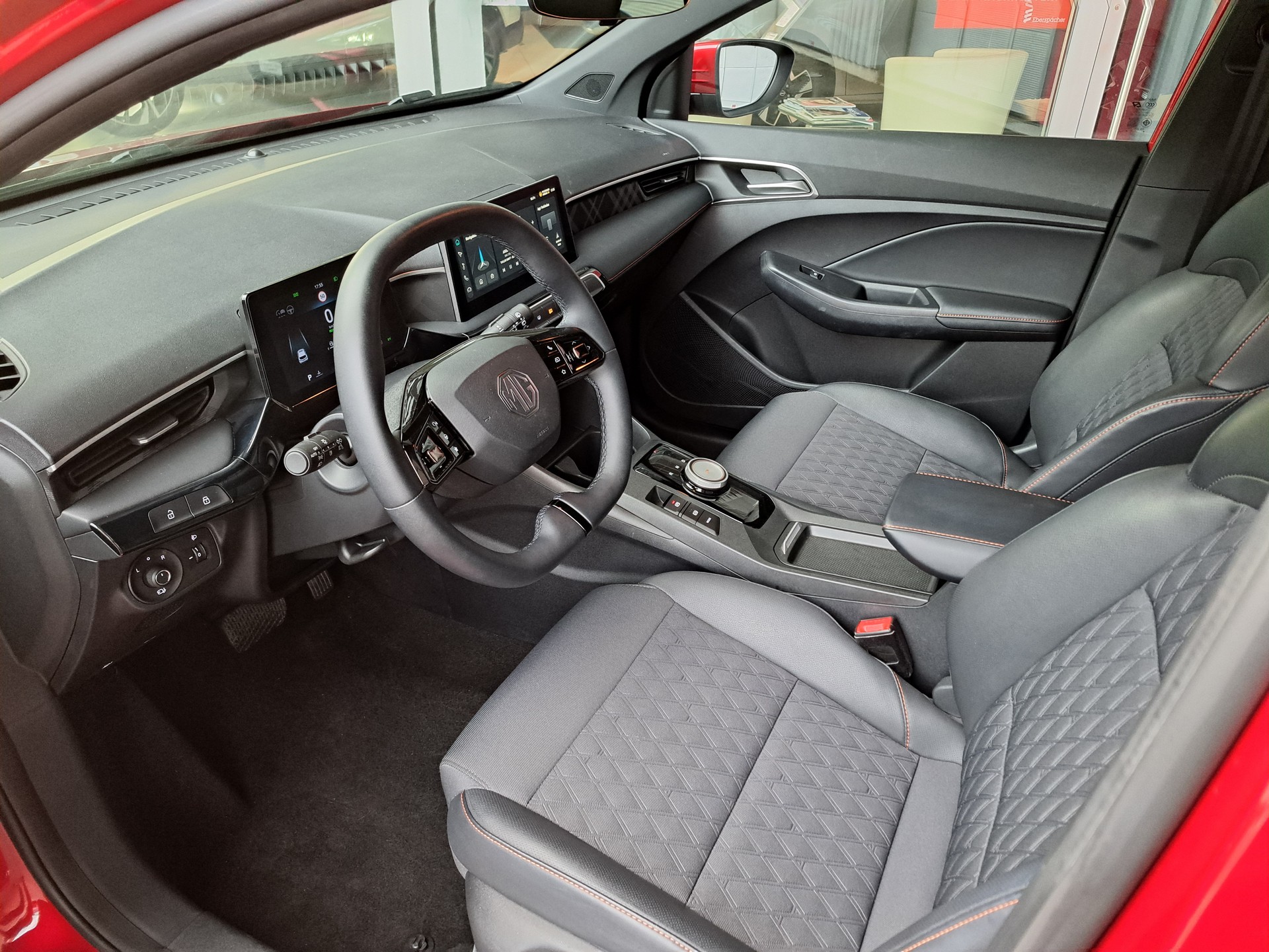 MG 3 1.5 Hybrid Luxury Aut.-image-9