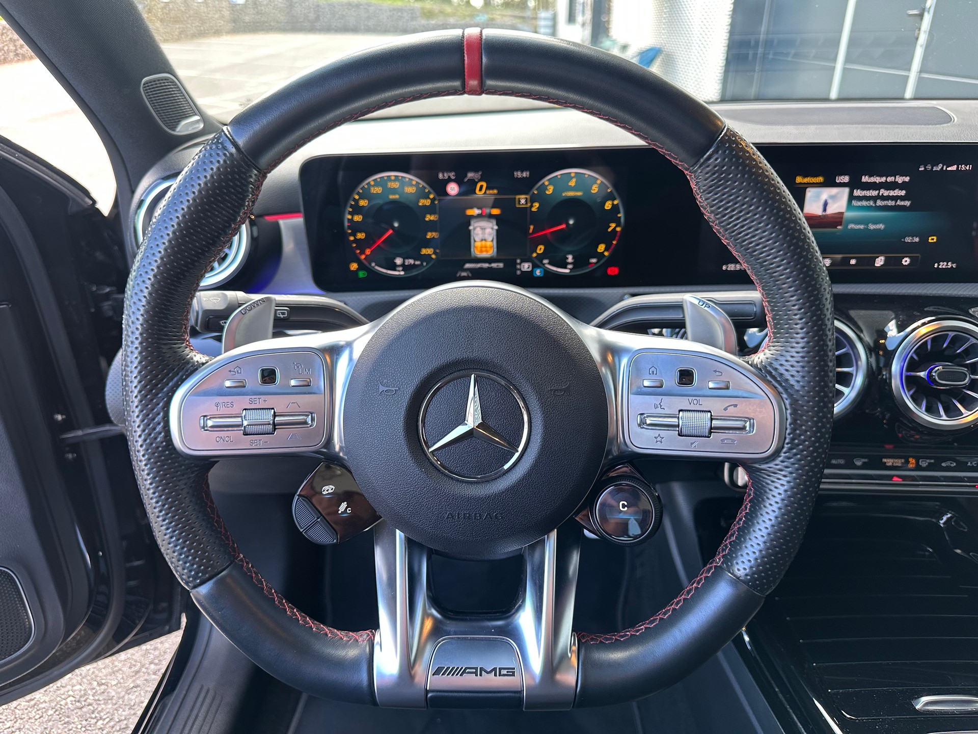 MERCEDES-BENZ A 45 S AMG 4Matic+ Speedshift-image-6