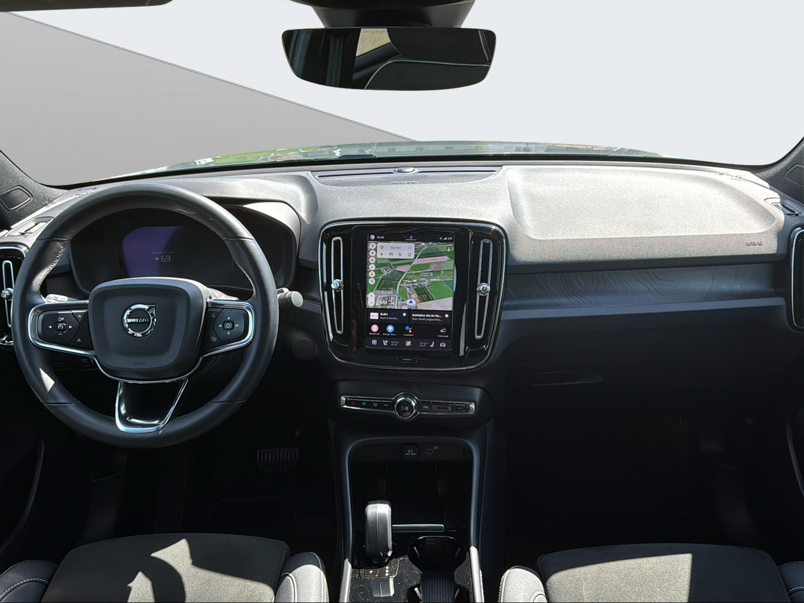 VOLVO C40 Recharge Twin-image-11