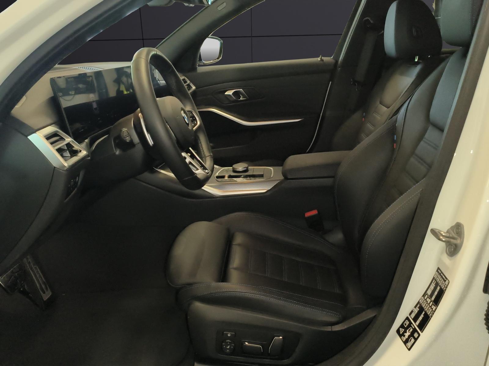 BMW 320d xDrive SAG Touring-image-11
