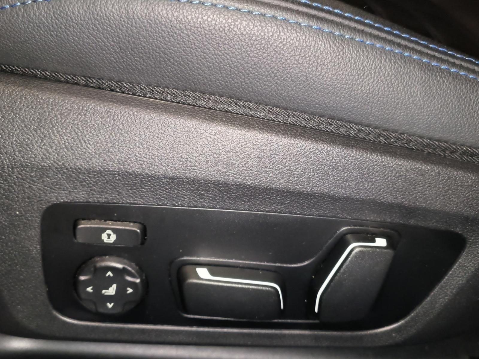 BMW 320d xDrive SAG Touring-image-21