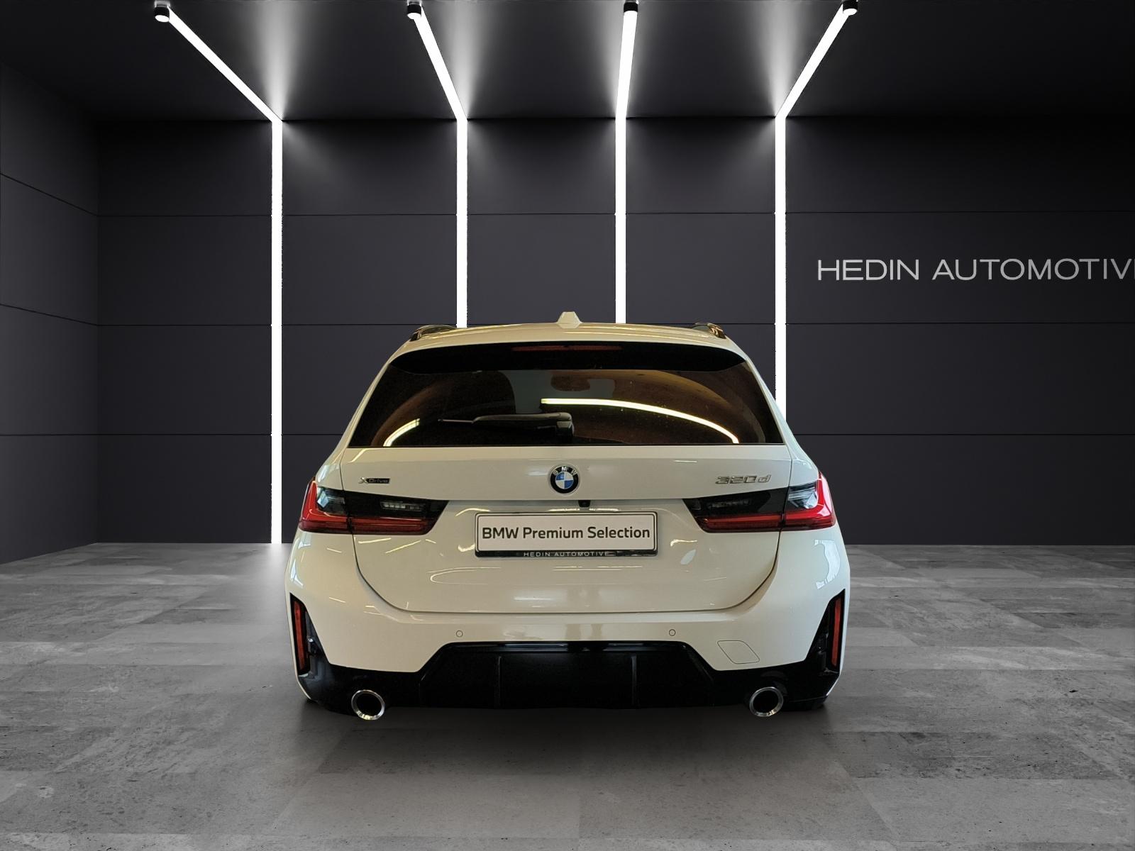 BMW 320d xDrive SAG Touring-showroom-element-3
