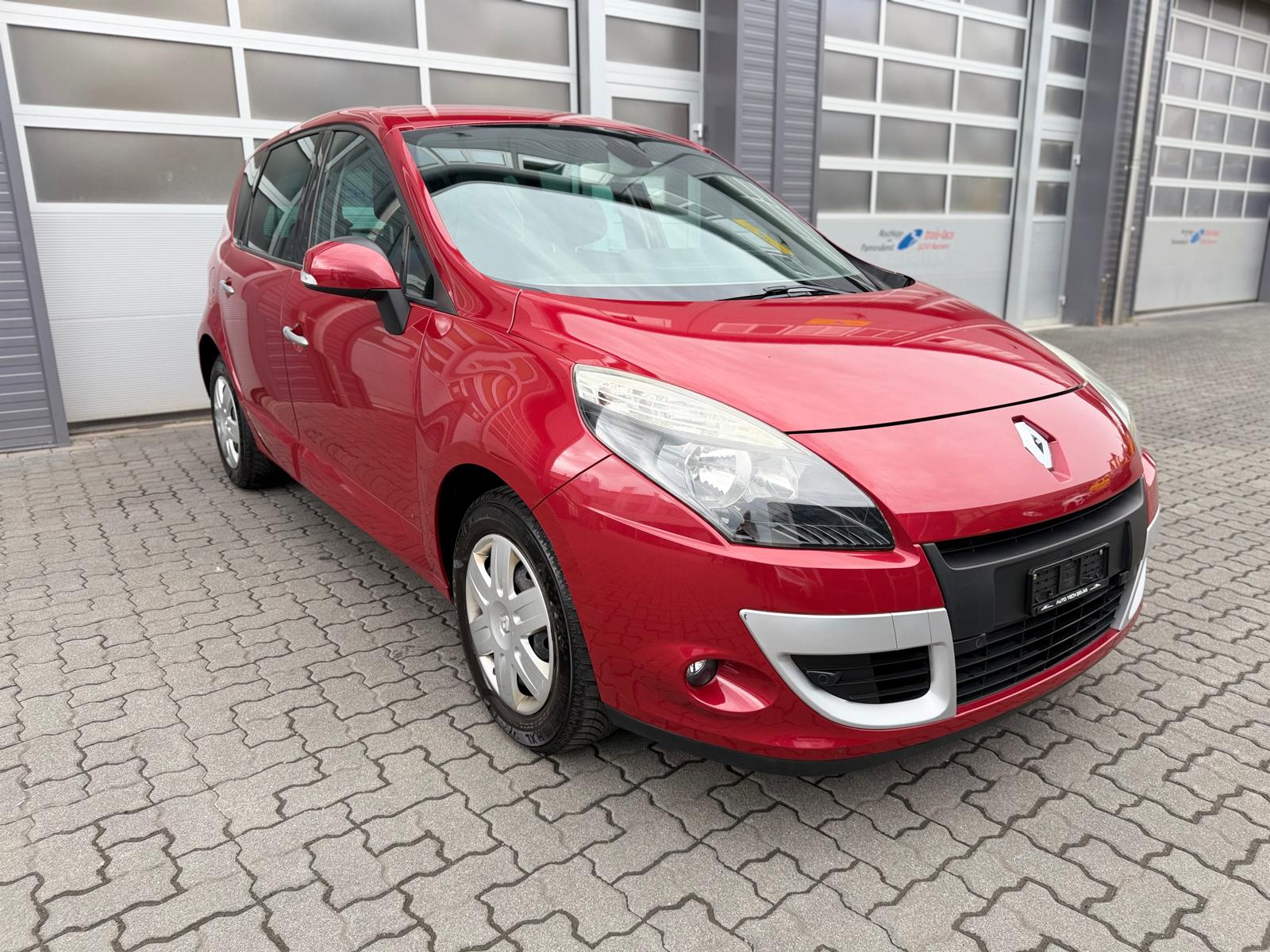 RENAULT Scénic 2.0 16V Dynamique X-Tronic CVT-showroom-element-1