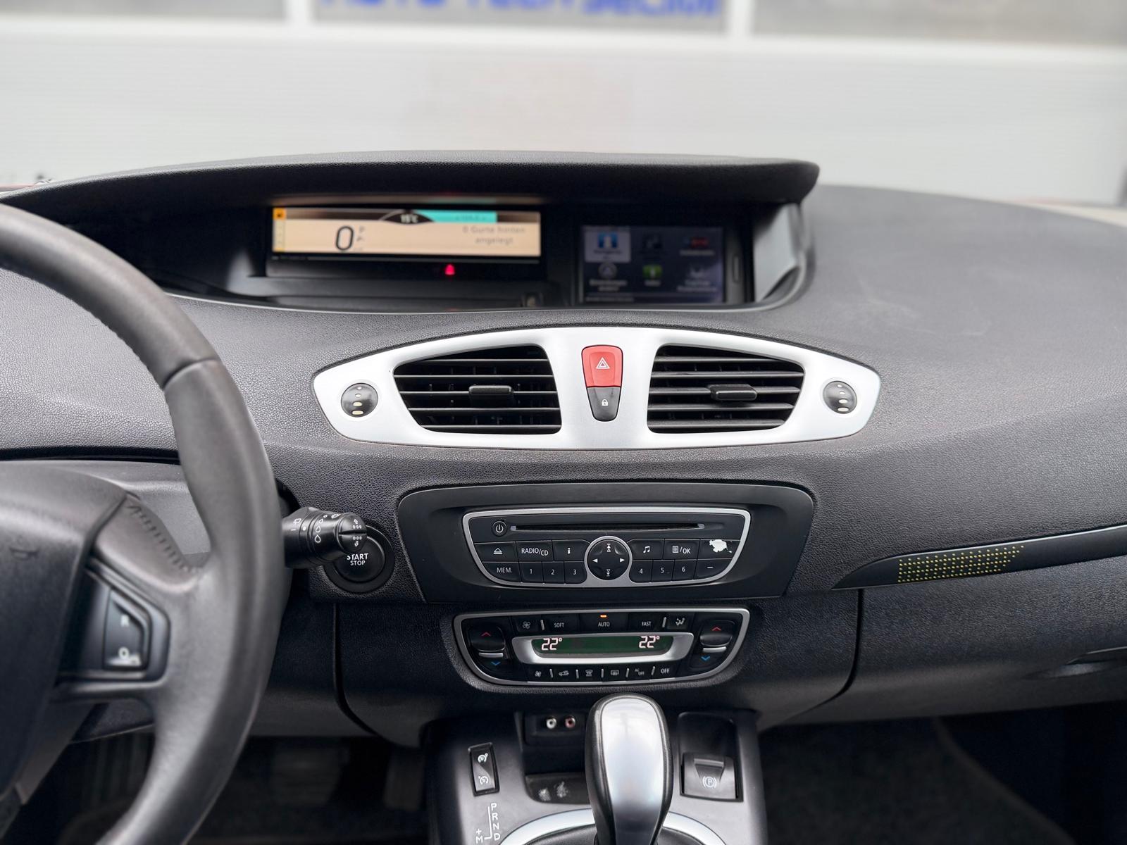 RENAULT Scénic 2.0 16V Dynamique X-Tronic CVT-image-10