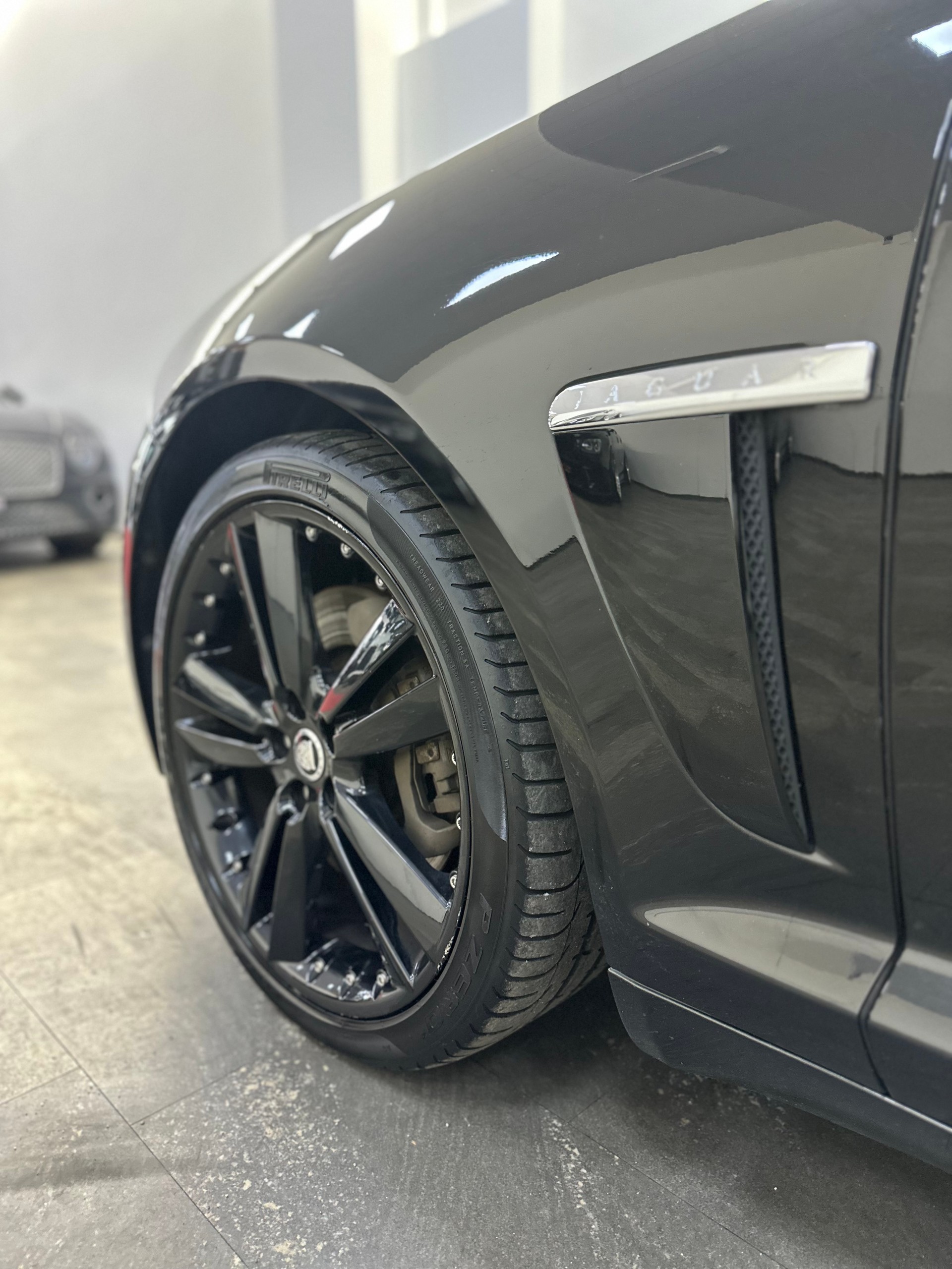 JAGUAR XF Sportbrake 3.0d S V6 Premium Luxury-image-4