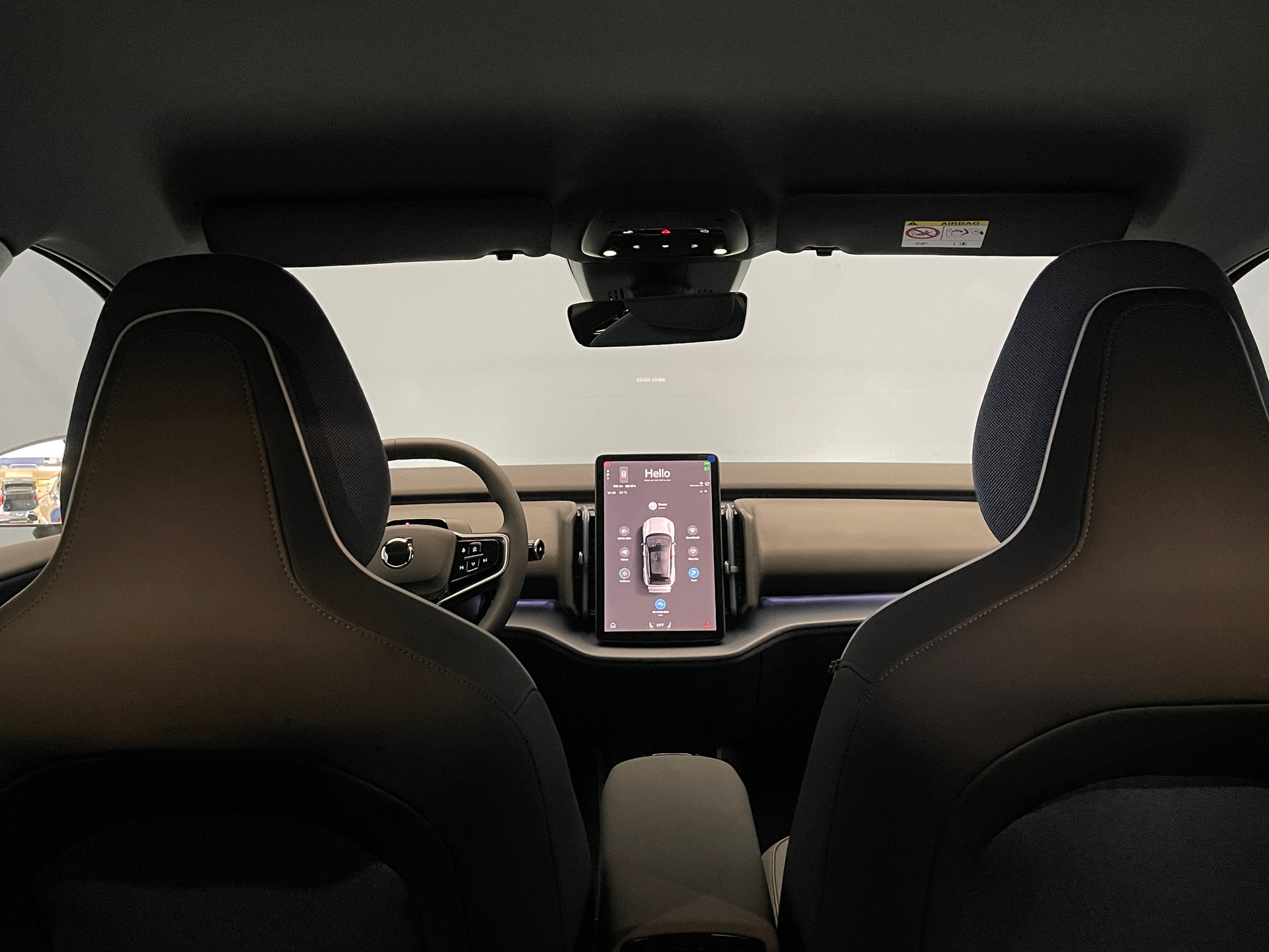 VOLVO EX30 E60 Plus Swiss Black Edition-image-13