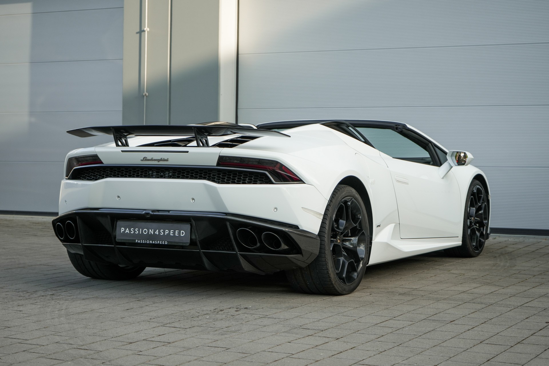 LAMBORGHINI Huracan LP610-4 Spyder DCT-image-4