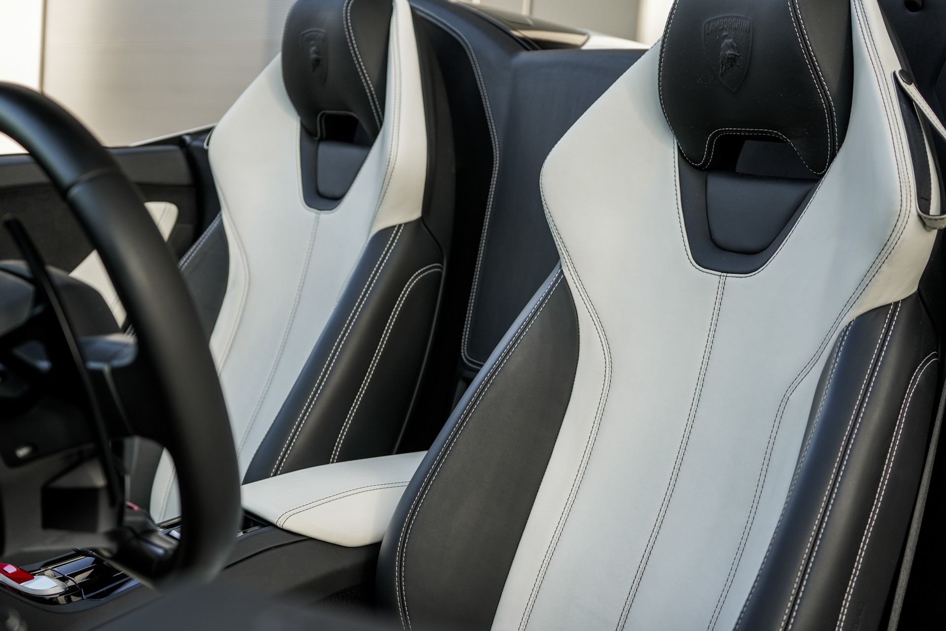 LAMBORGHINI Huracan LP610-4 Spyder DCT-image-11