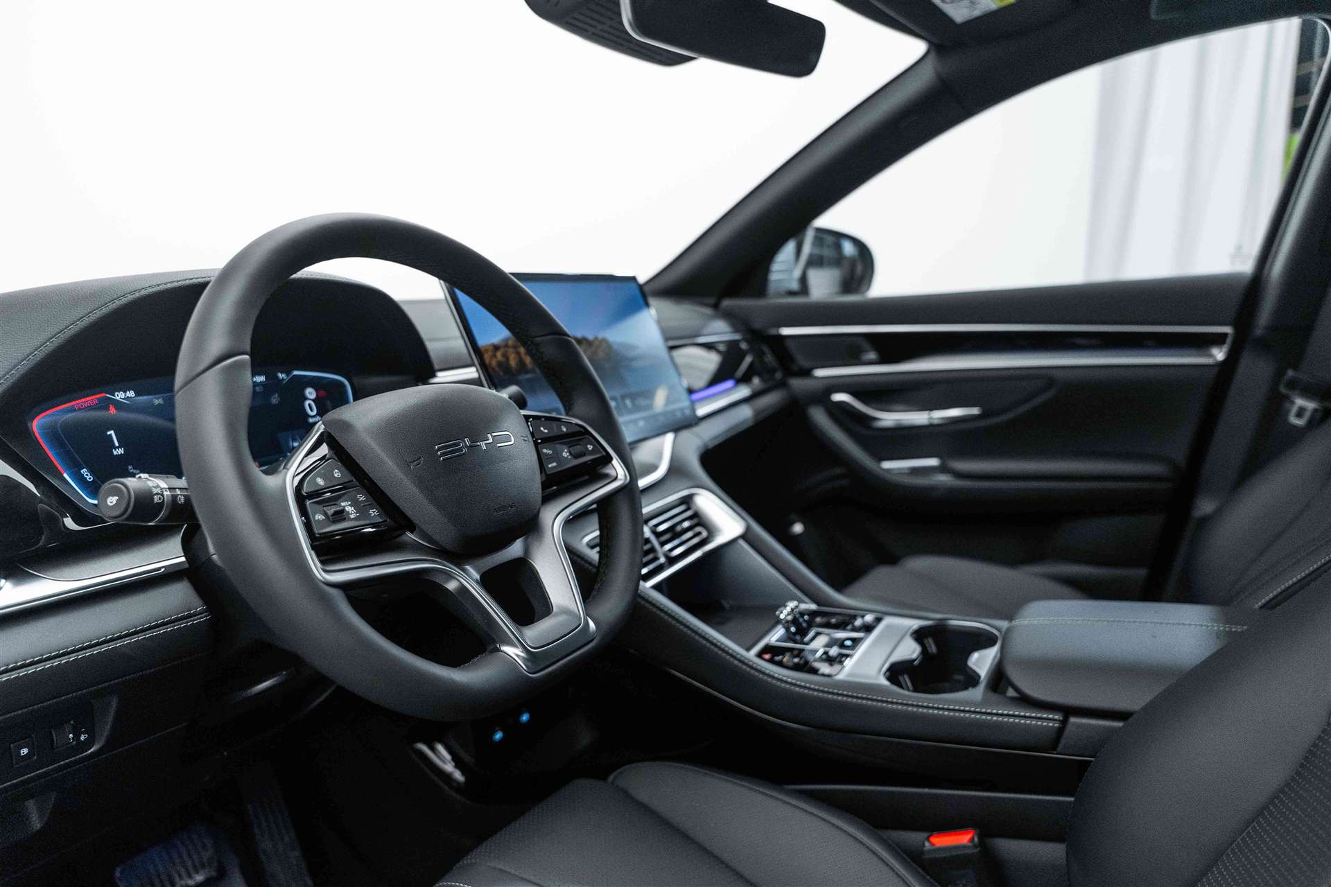 BYD Seal U DM-i PHEV Design AWD 324PS Automat-image-7
