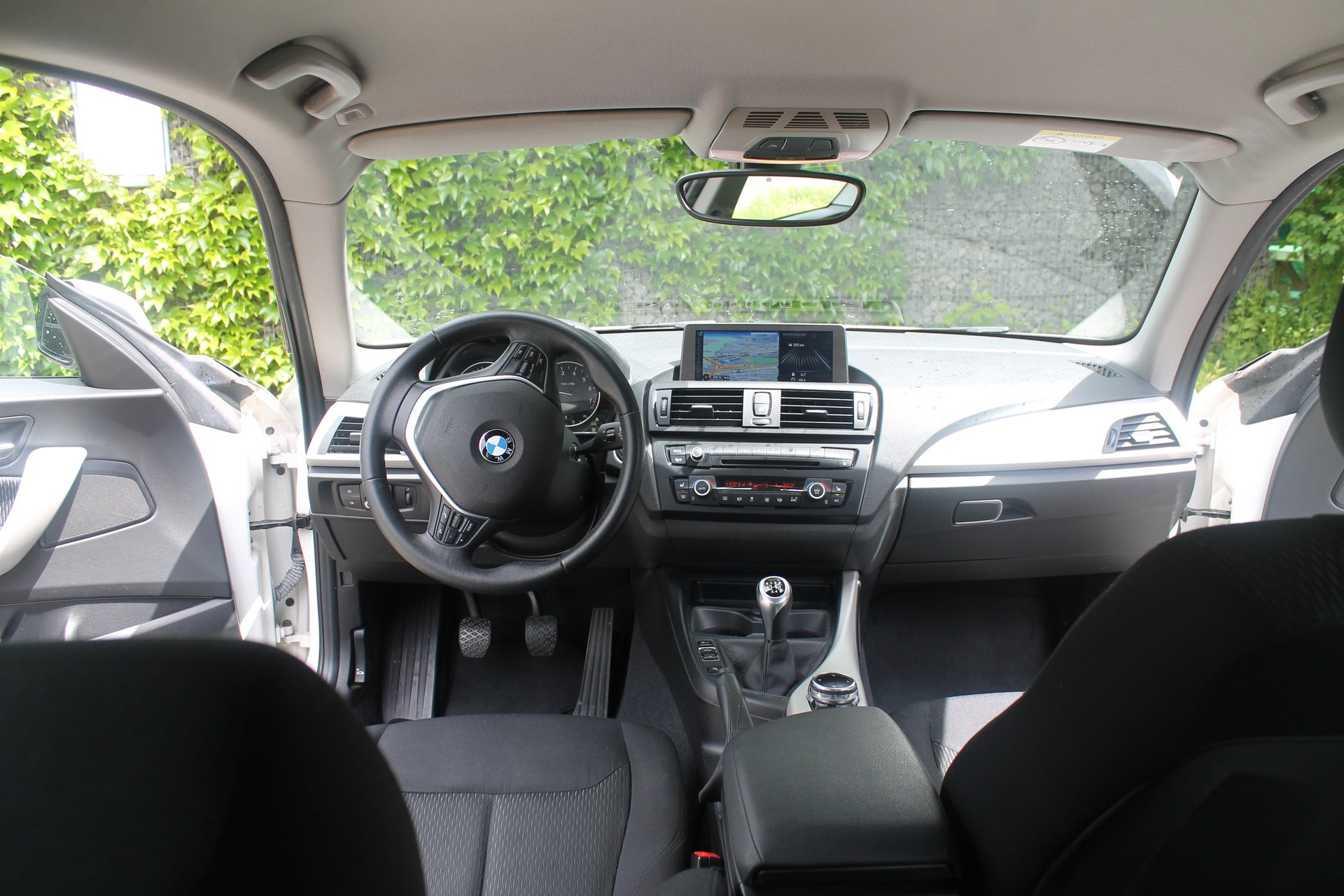 BMW 116i-image-2