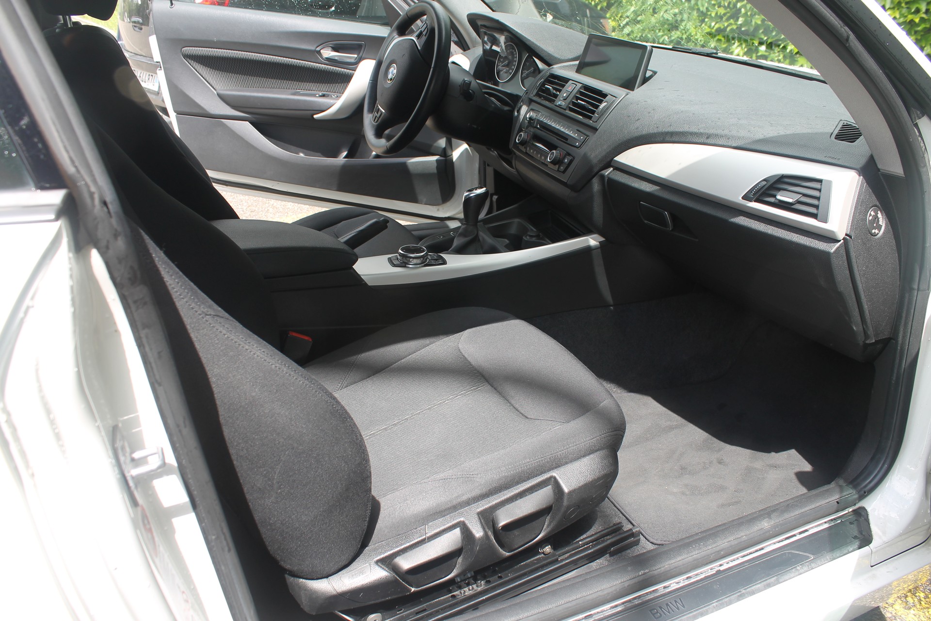 BMW 116i-image-1