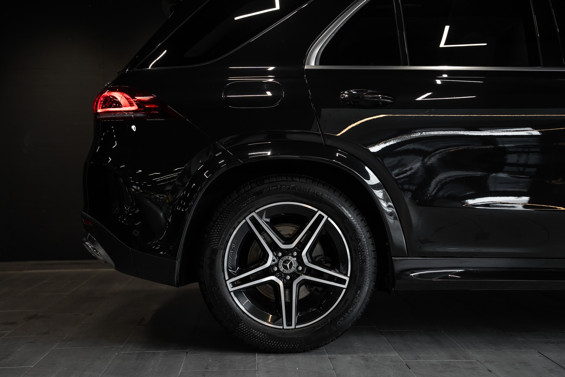 MERCEDES-BENZ GLE 450 4Matic AMG Line / CH Auto / Burmester / Schiebedach / Massagesitze / Lenkradheizung /-image-4