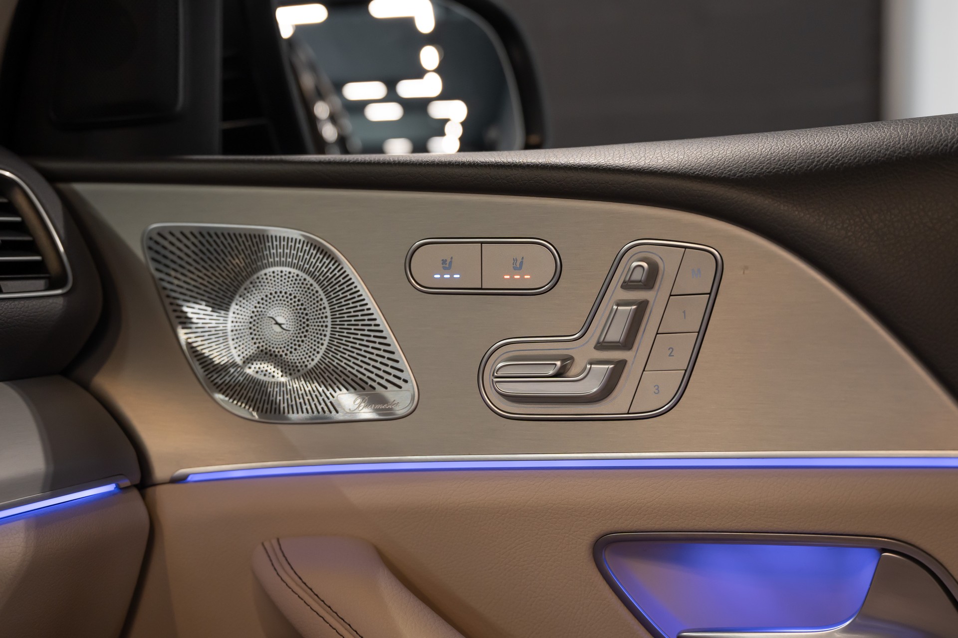MERCEDES-BENZ GLE 450 4Matic AMG Line / CH Auto / Burmester / Schiebedach / Massagesitze / Lenkradheizung /-image-10