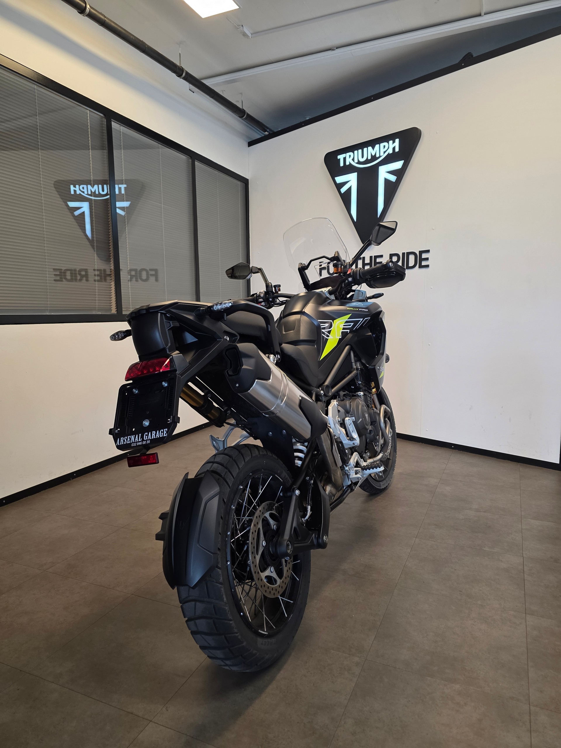 TRIUMPH Tiger 1200 Desert Edition-image-3