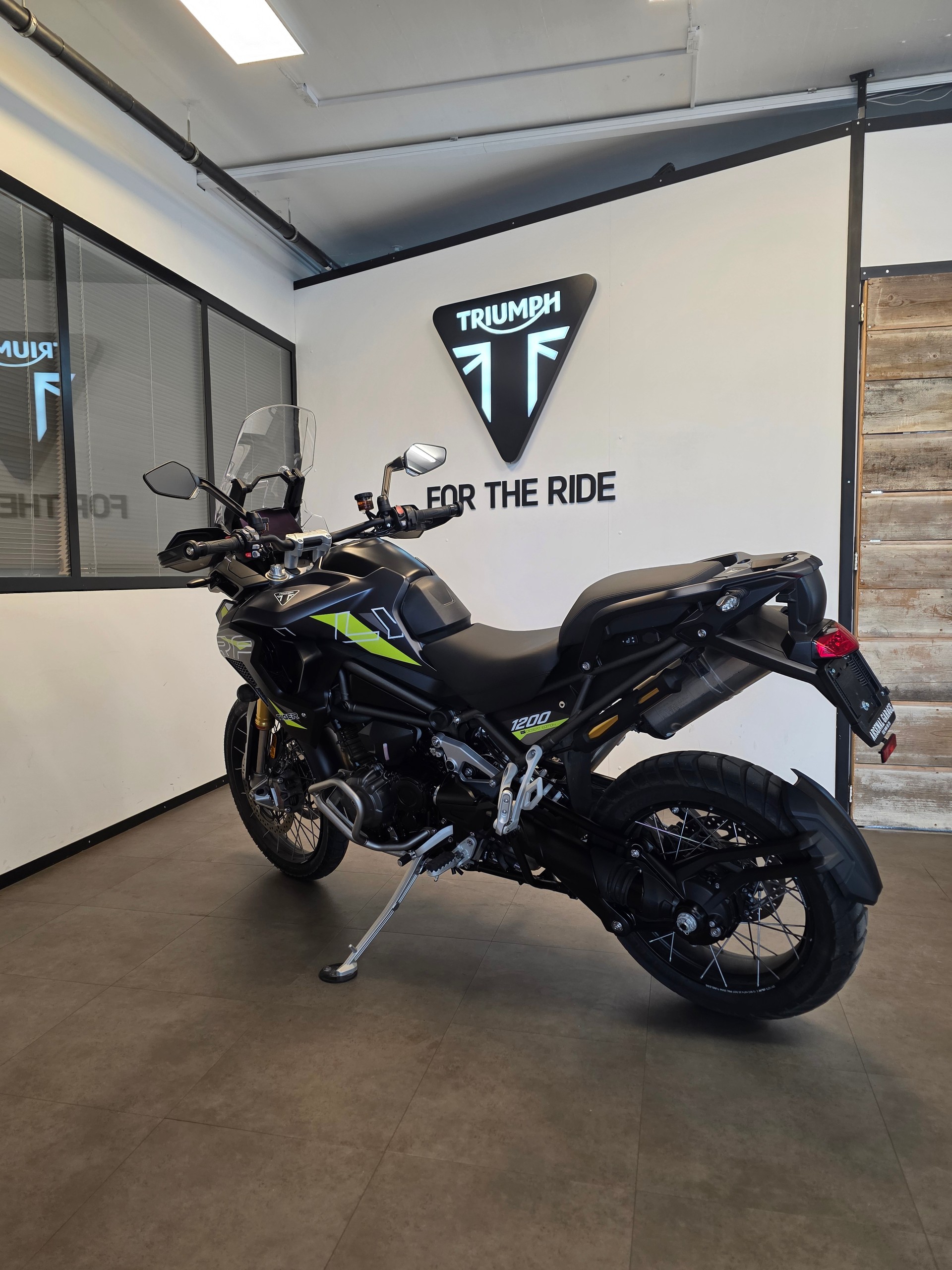 TRIUMPH Tiger 1200 Desert Edition-image-4