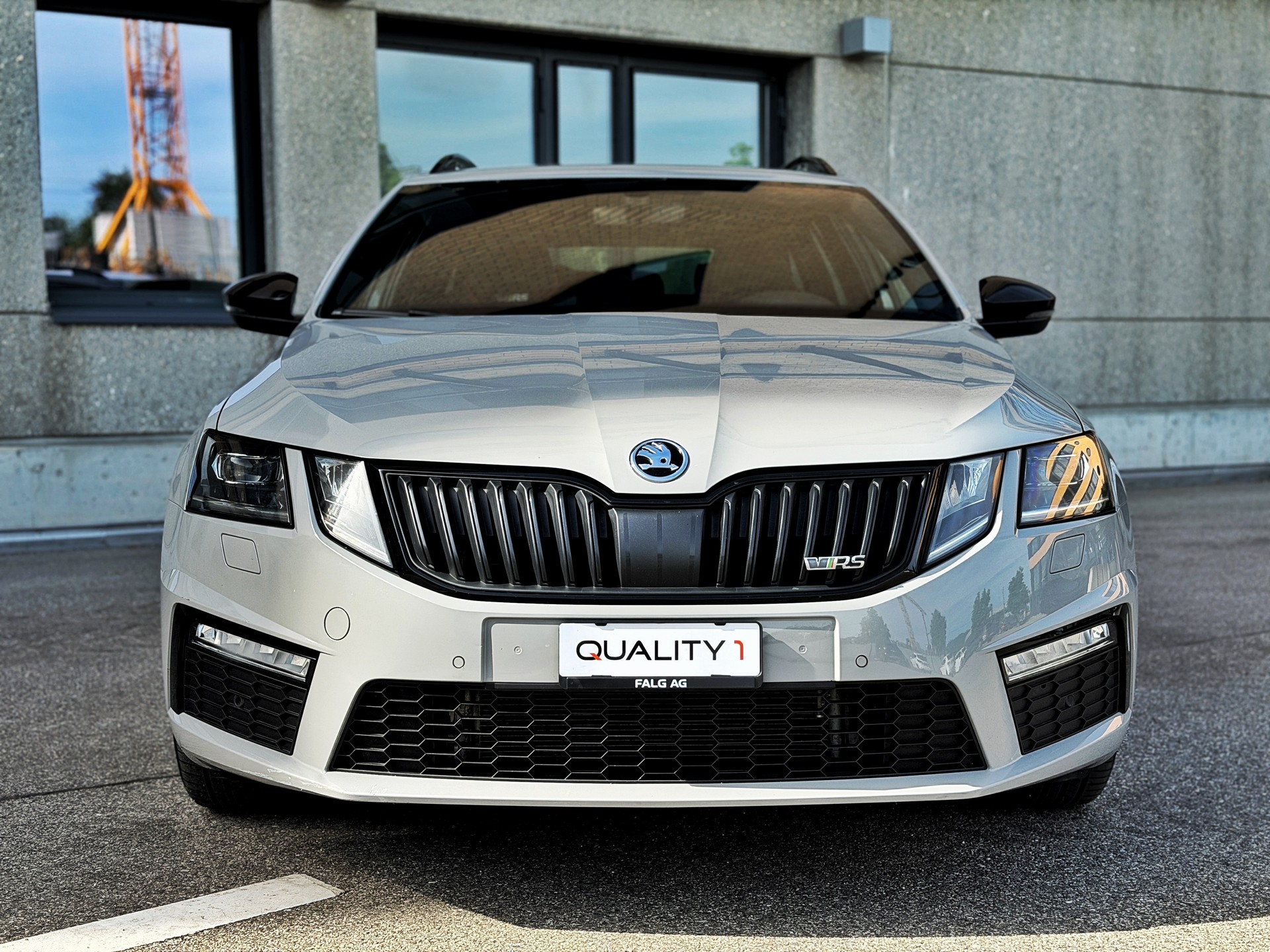 SKODA Octavia Combi 2.0 TDI RS 4x4 DSG-image-4