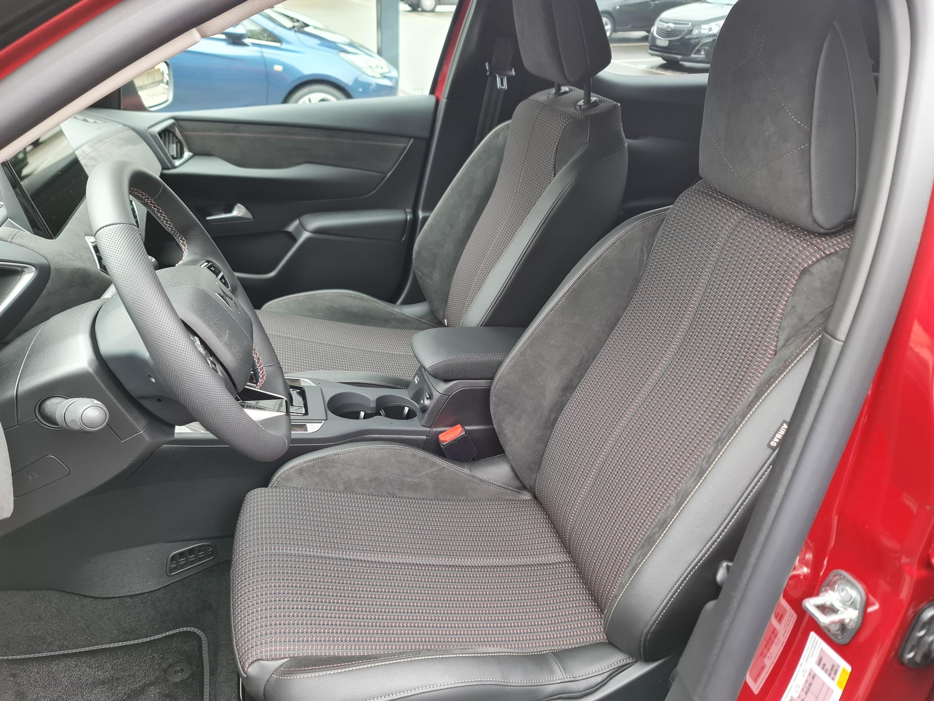 DS AUTOMOBILES 3 Crossback E-Tense Ligne Noire-image-7