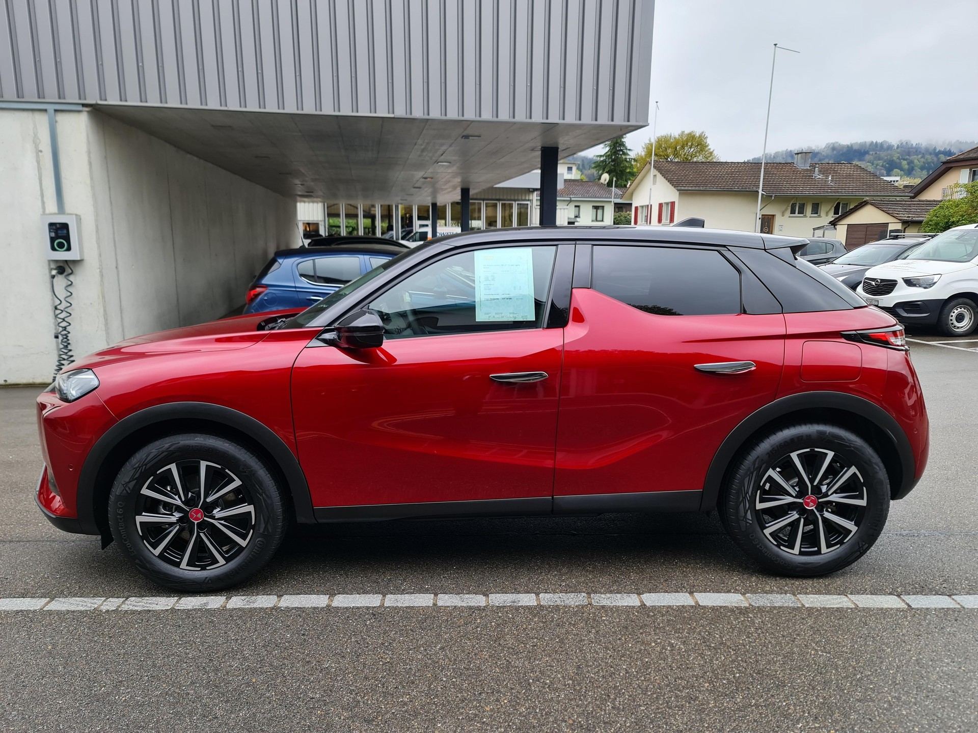 DS AUTOMOBILES 3 Crossback E-Tense Ligne Noire-image-27