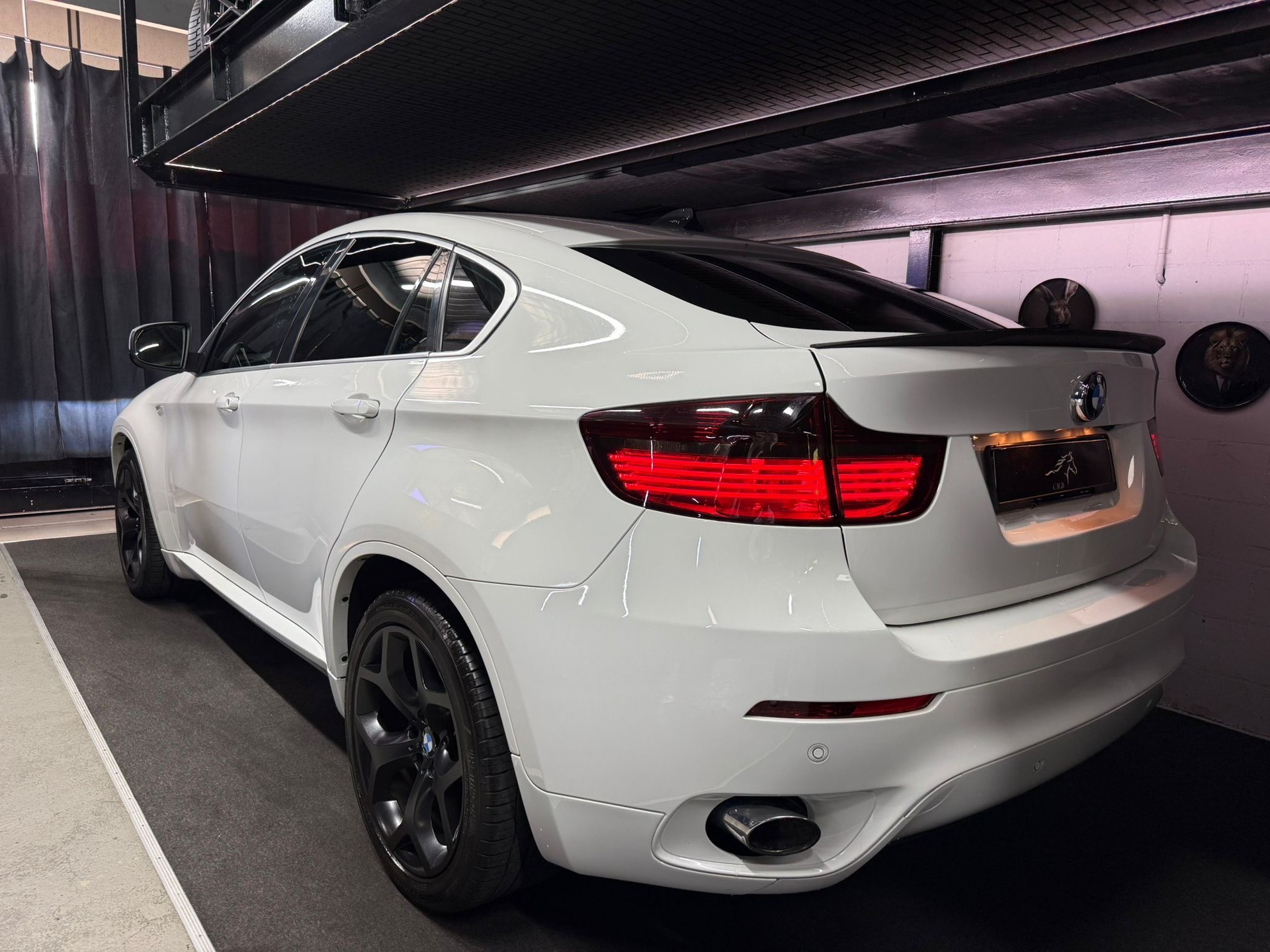 BMW X6 xDrive 40d Steptronic / Wunderschöne Konfiguration-showroom-element-3