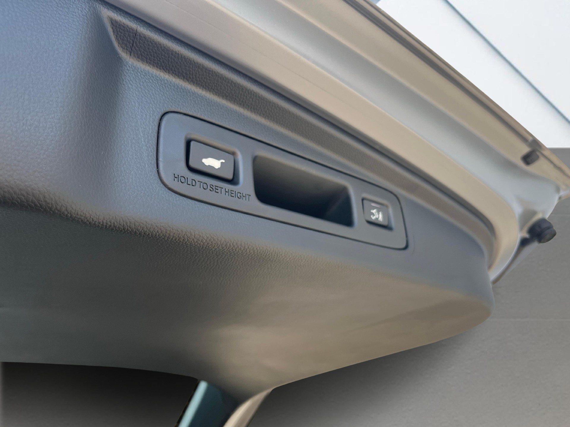 HONDA CR-V 2.0 i-MMD Advance 4WD mit 8 Jahren Garantie und Leasing 1.9% möglich-image-12
