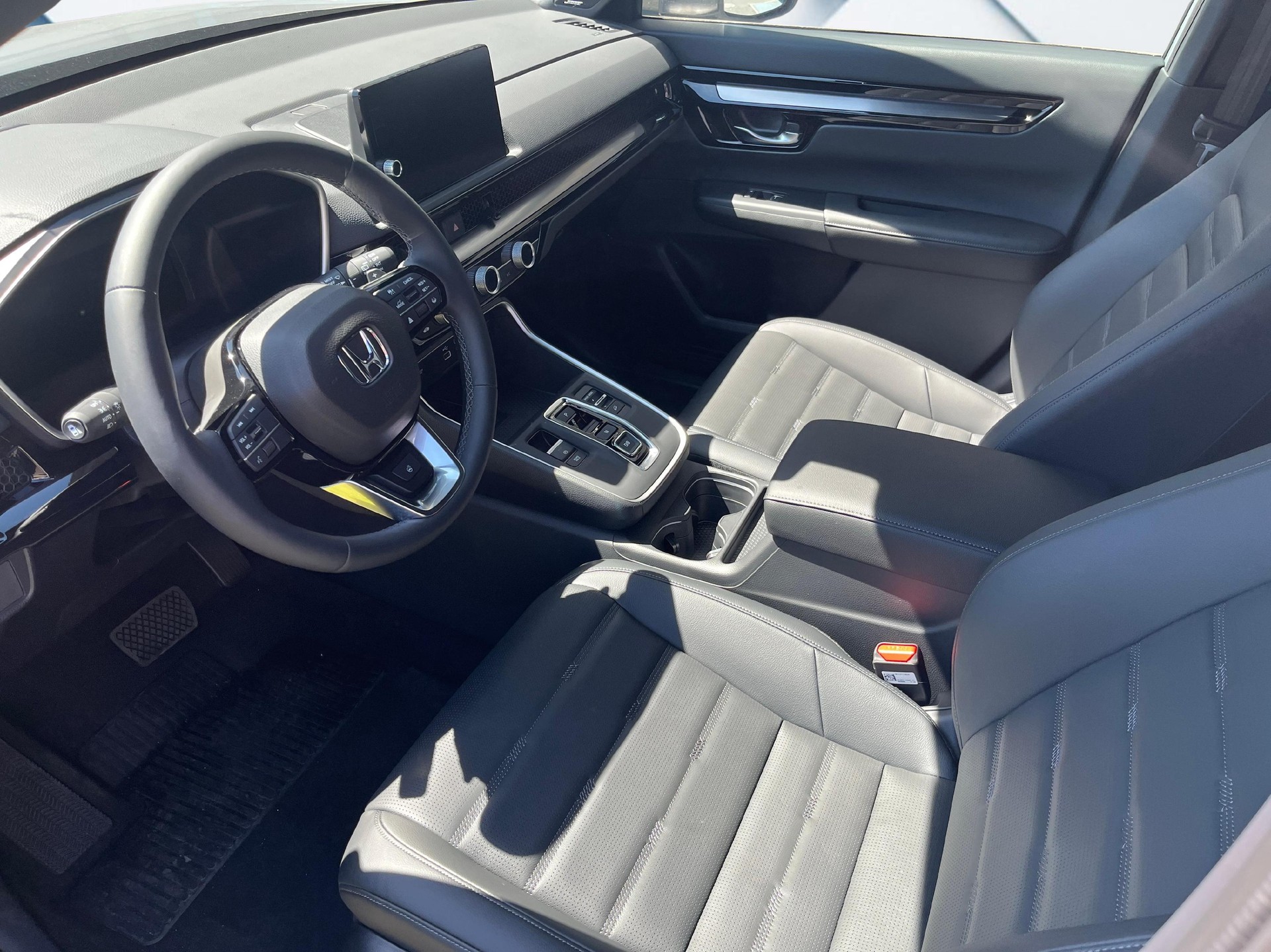 HONDA CR-V 2.0 i-MMD Advance 4WD mit 8 Jahren Garantie und Leasing 1.9% möglich-image-8