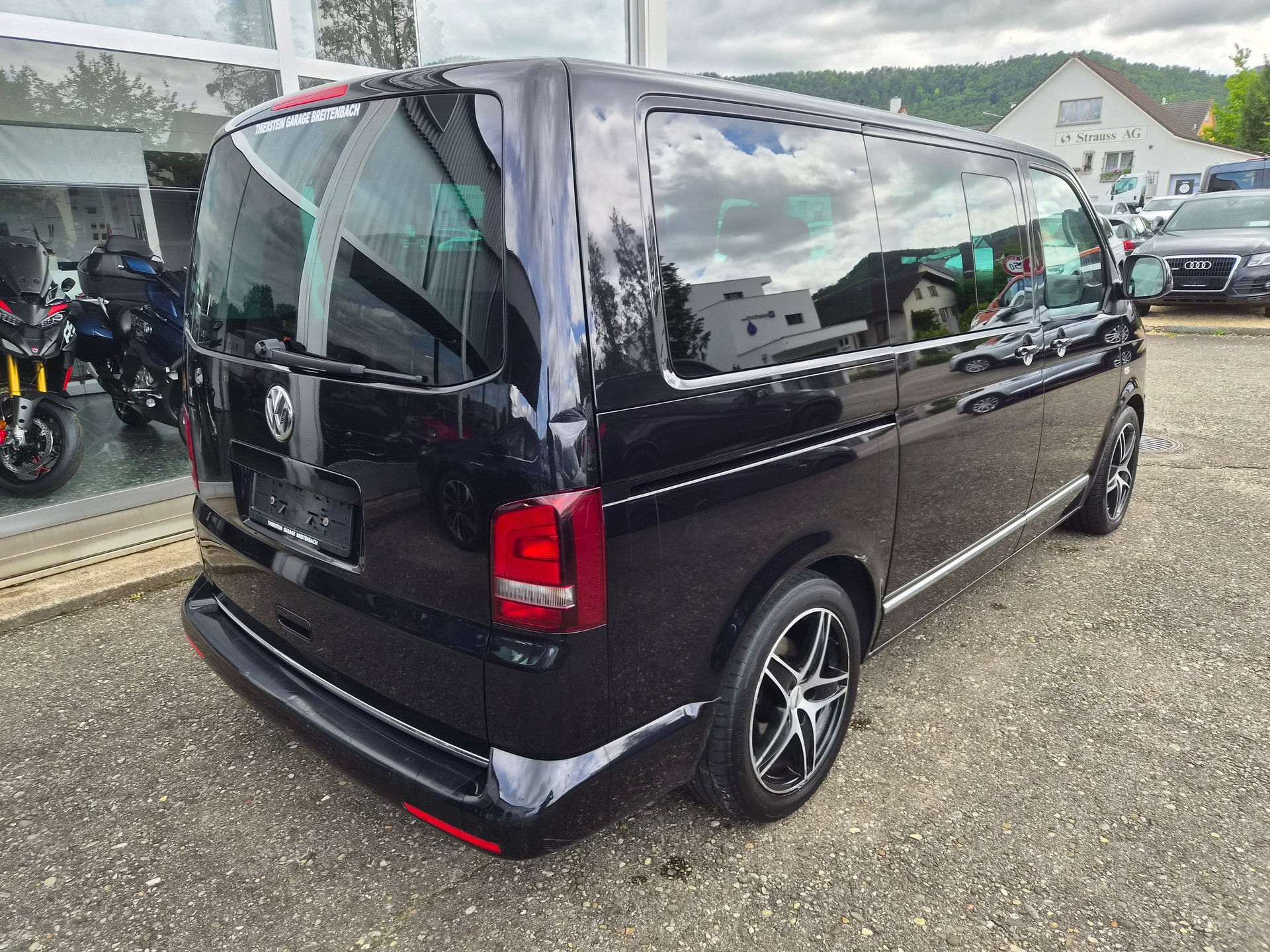 VW T5 Multivan 2.0 Bi-TDI CR HL Last Ed. 40Motion DSG 7 Sitzplätze-image-5