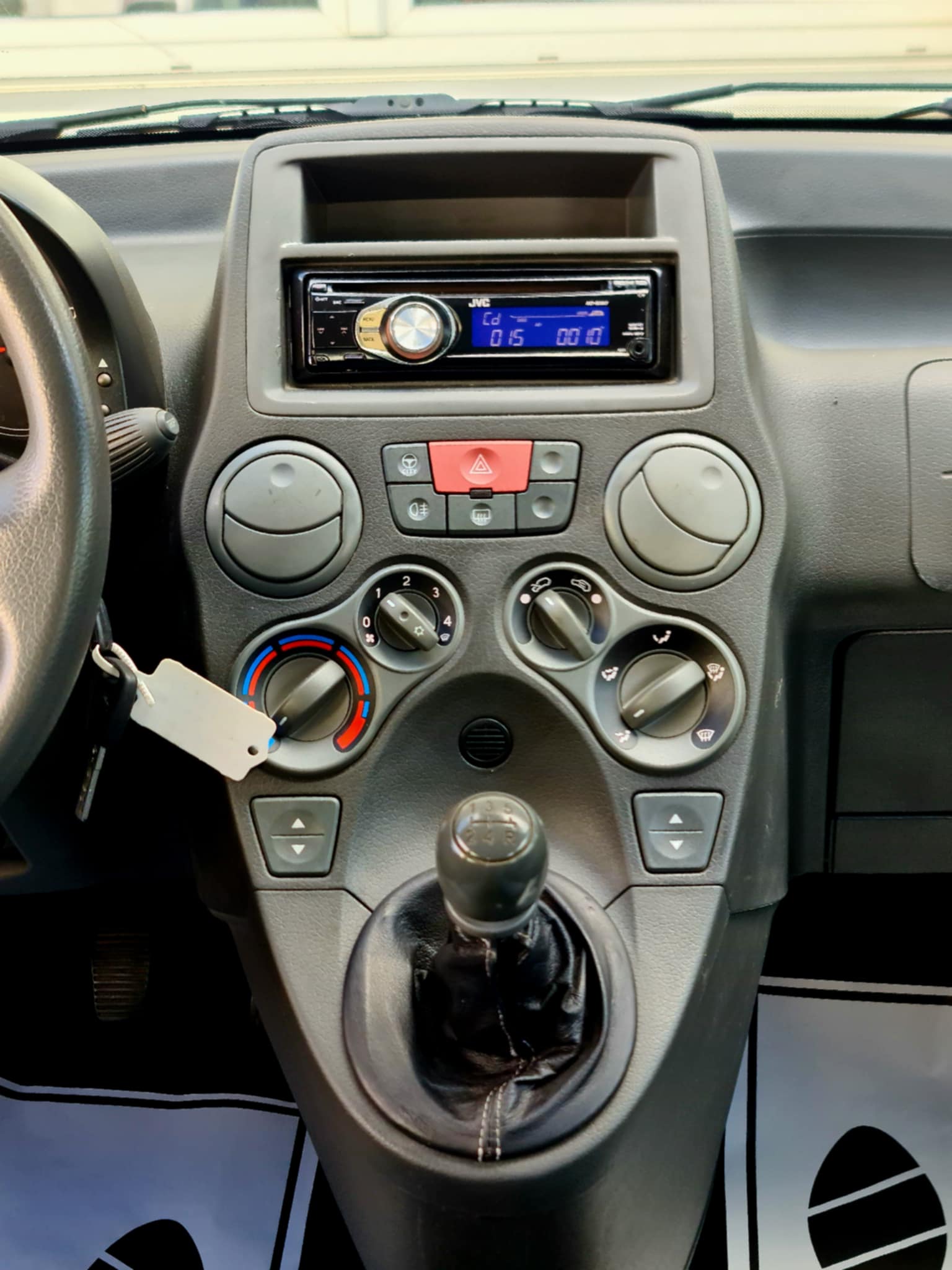 FIAT Panda 1.2 4x4 (Trekking)-image-12