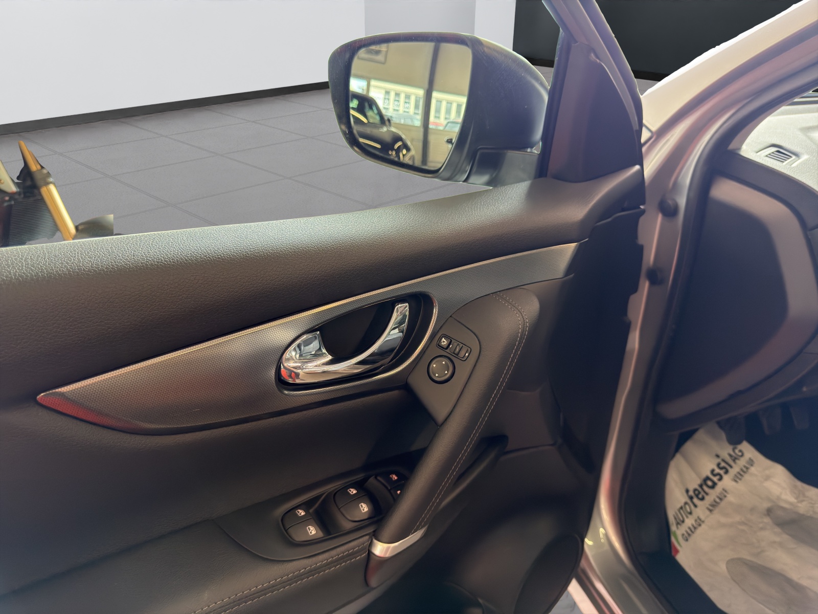 NISSAN Qashqai 1.6 dCi tekna ALL-MODE 4x4-image-17